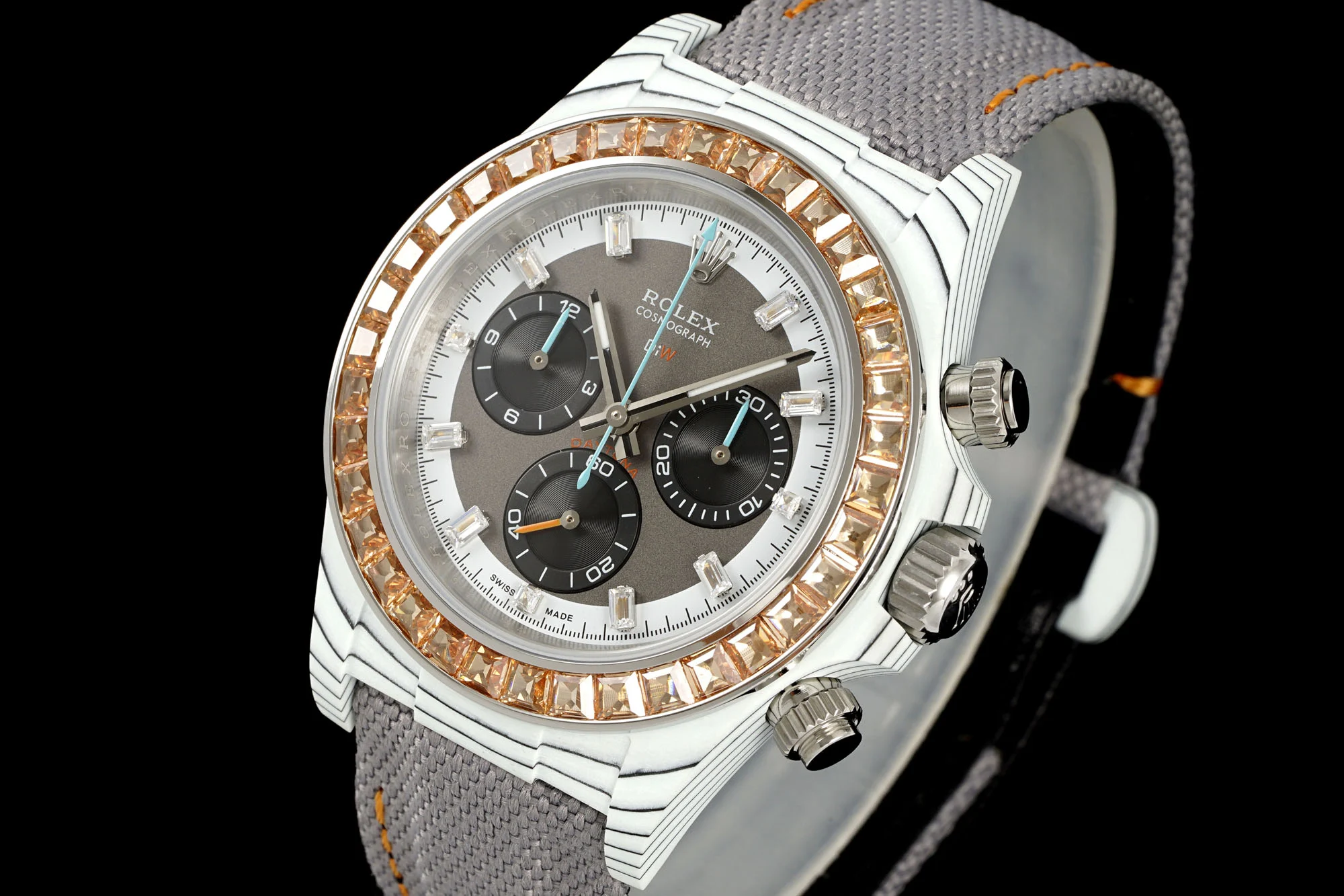 Rolex Daytona Carbon 40mm — photographed off the sweep