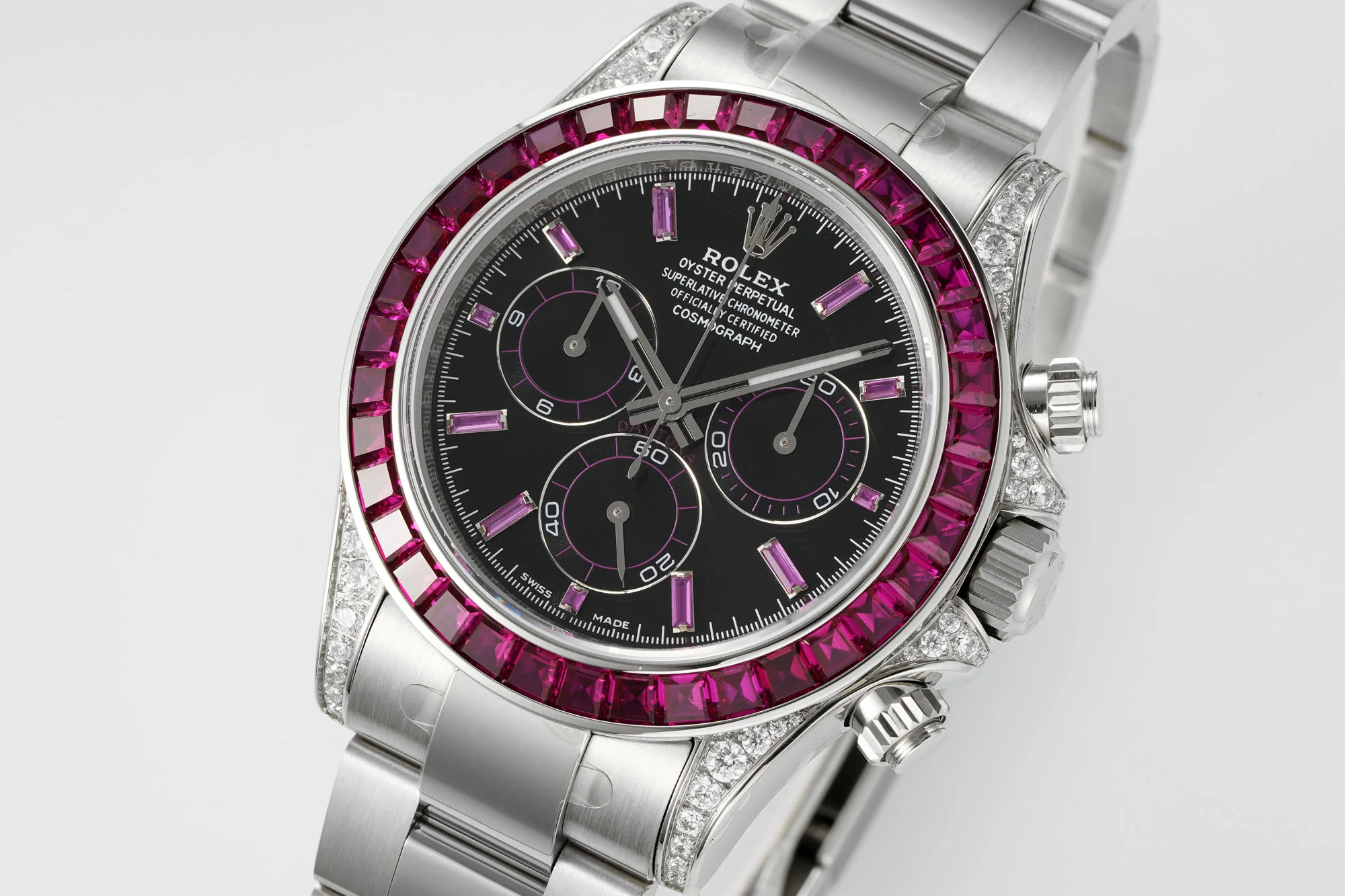 Rolex Daytona Carbon Diamond-Set — photographed off the sweep