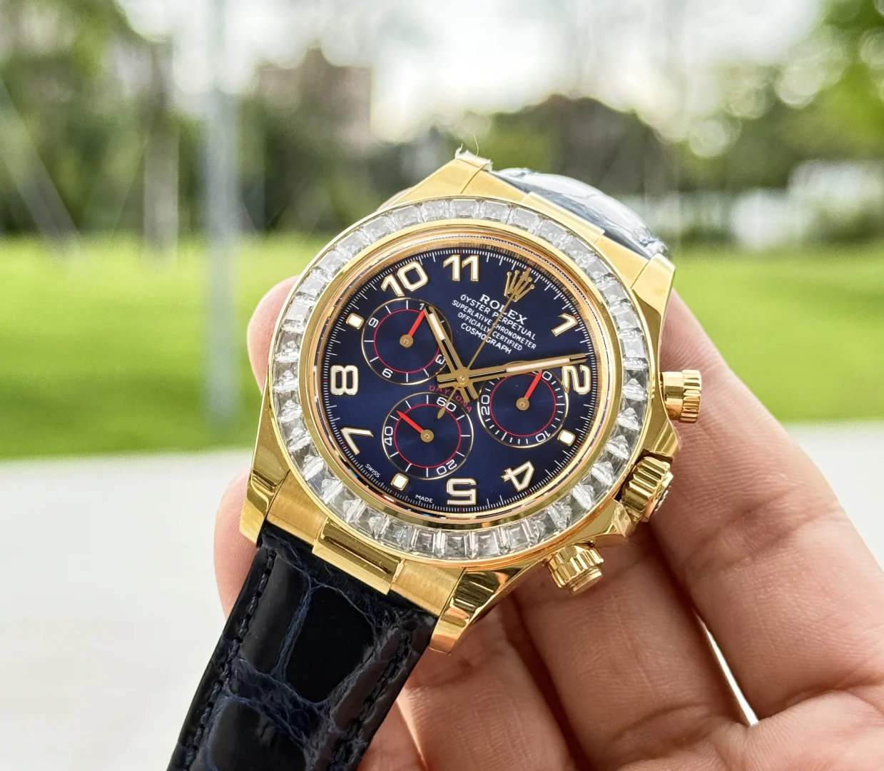 Rolex Daytona Carbon — photographed off the sweep