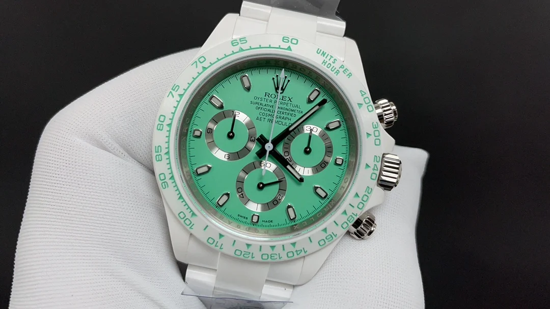 Rolex Daytona Ceramic Green Dial — photographed off the sweep