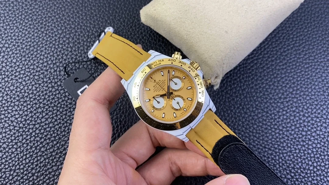 Rolex Daytona Champagne Carbon Black Dial — photographed off the sweep