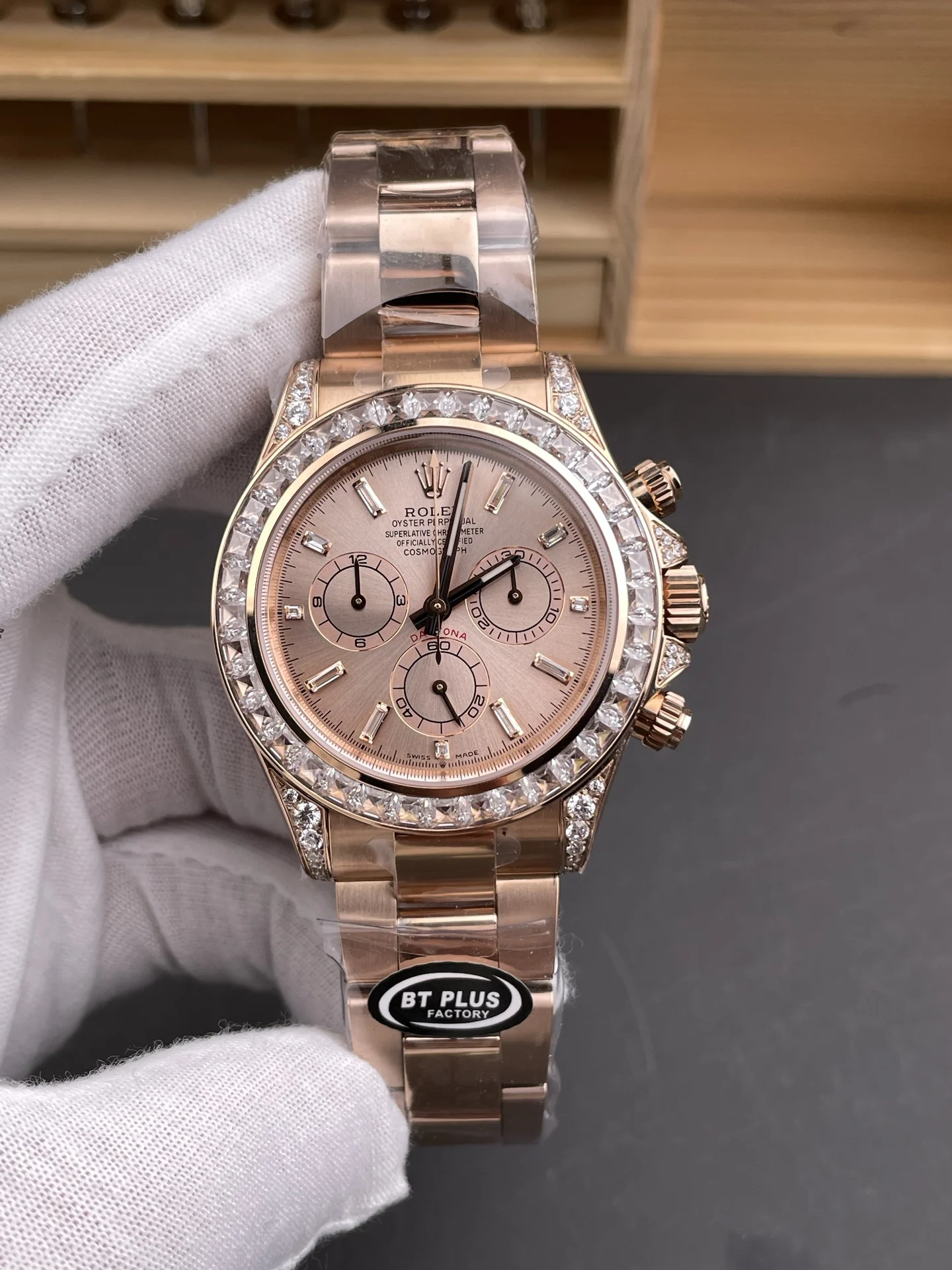 Rolex Daytona Diamond-Set 40mm — photographed off the sweep