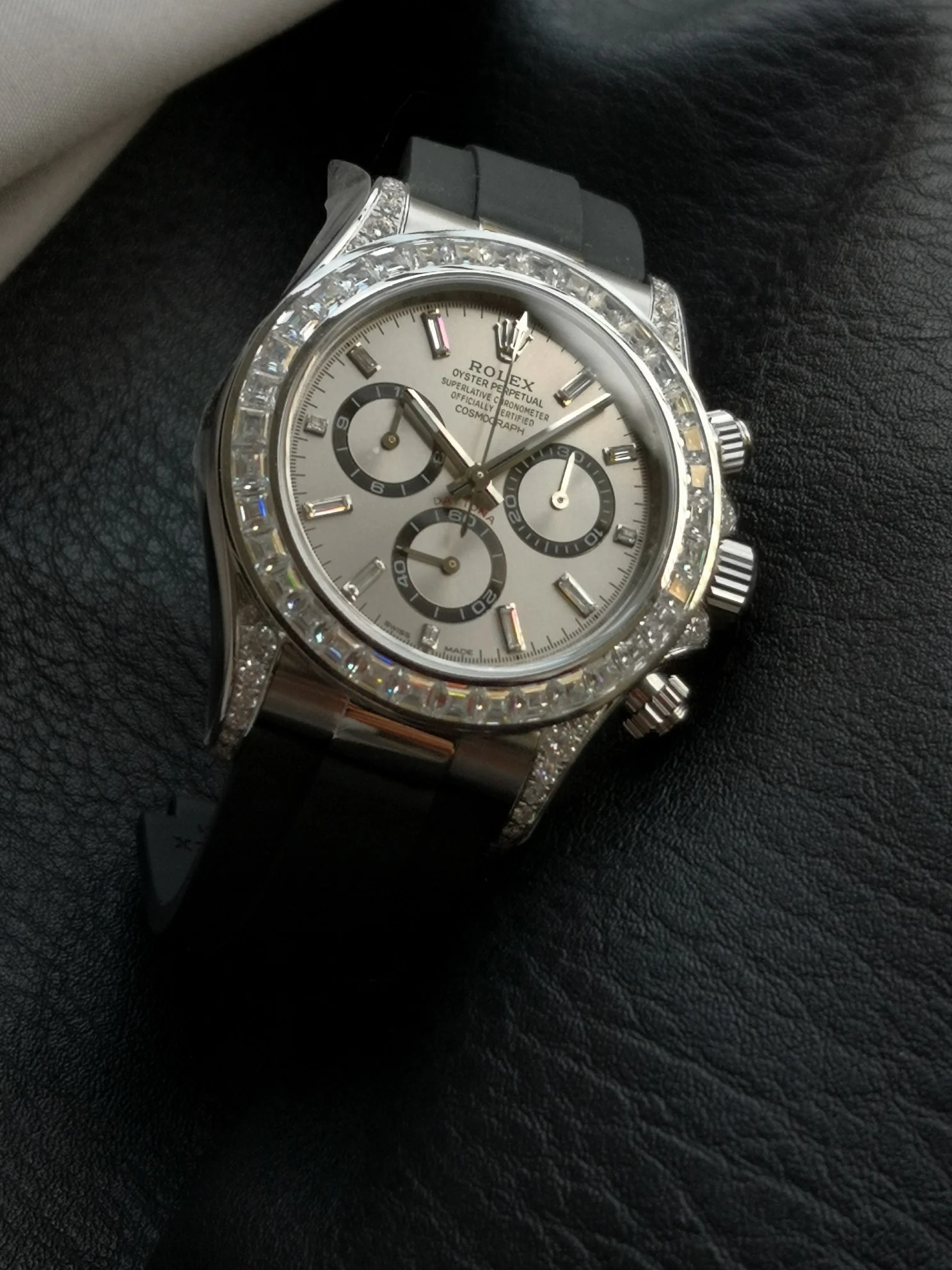 Rolex Daytona Diamond-Set — photographed off the sweep
