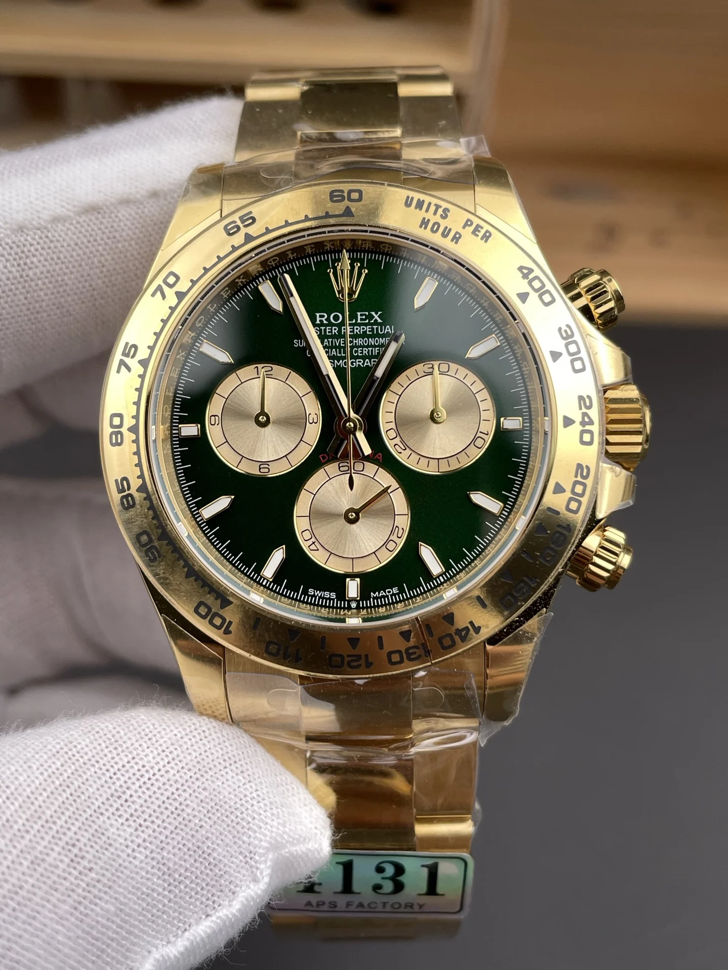 Rolex Daytona Green Dial 40mm — photographed off the sweep