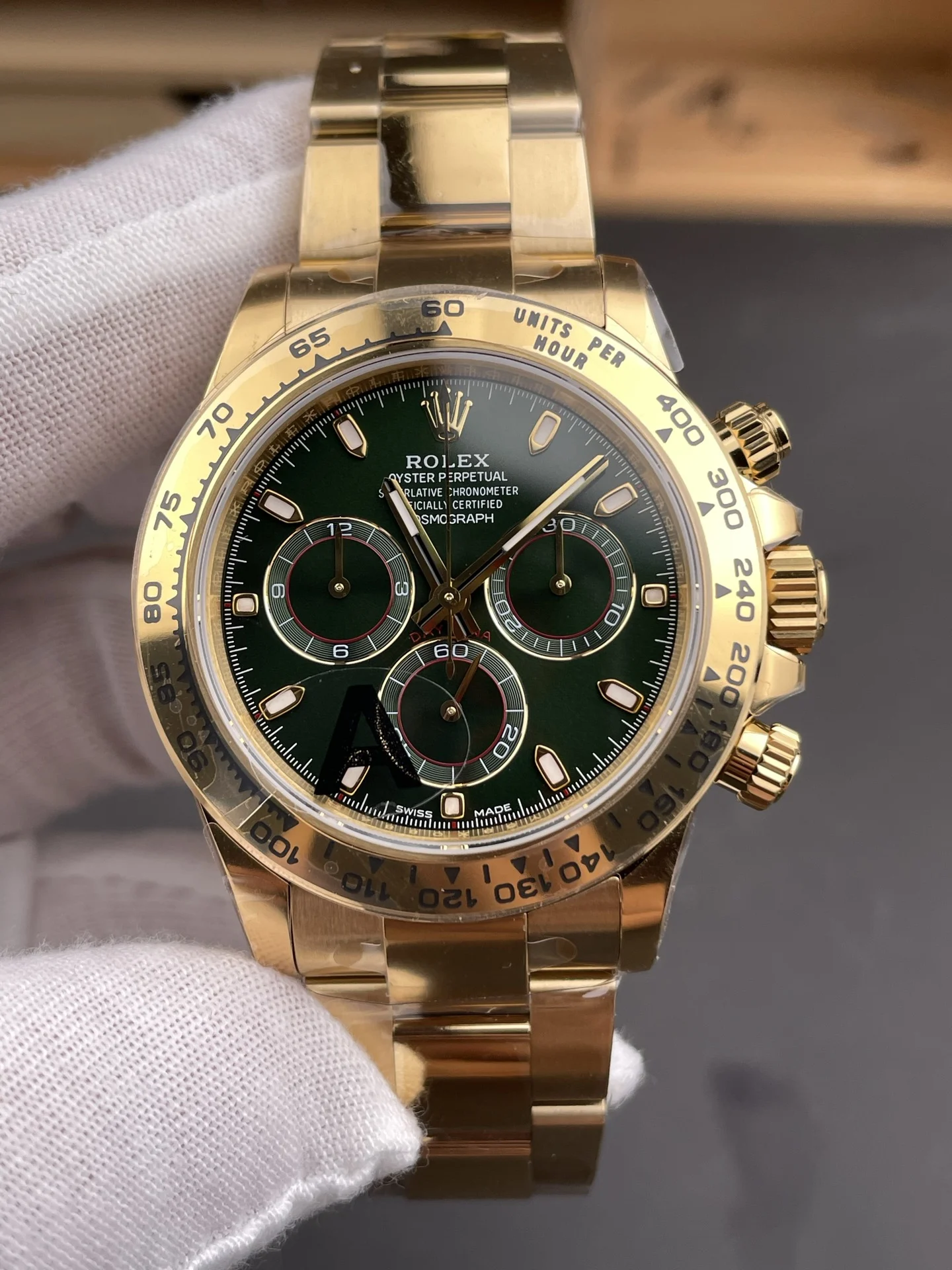 Rolex Daytona Green Dial 40mm — photographed off the sweep