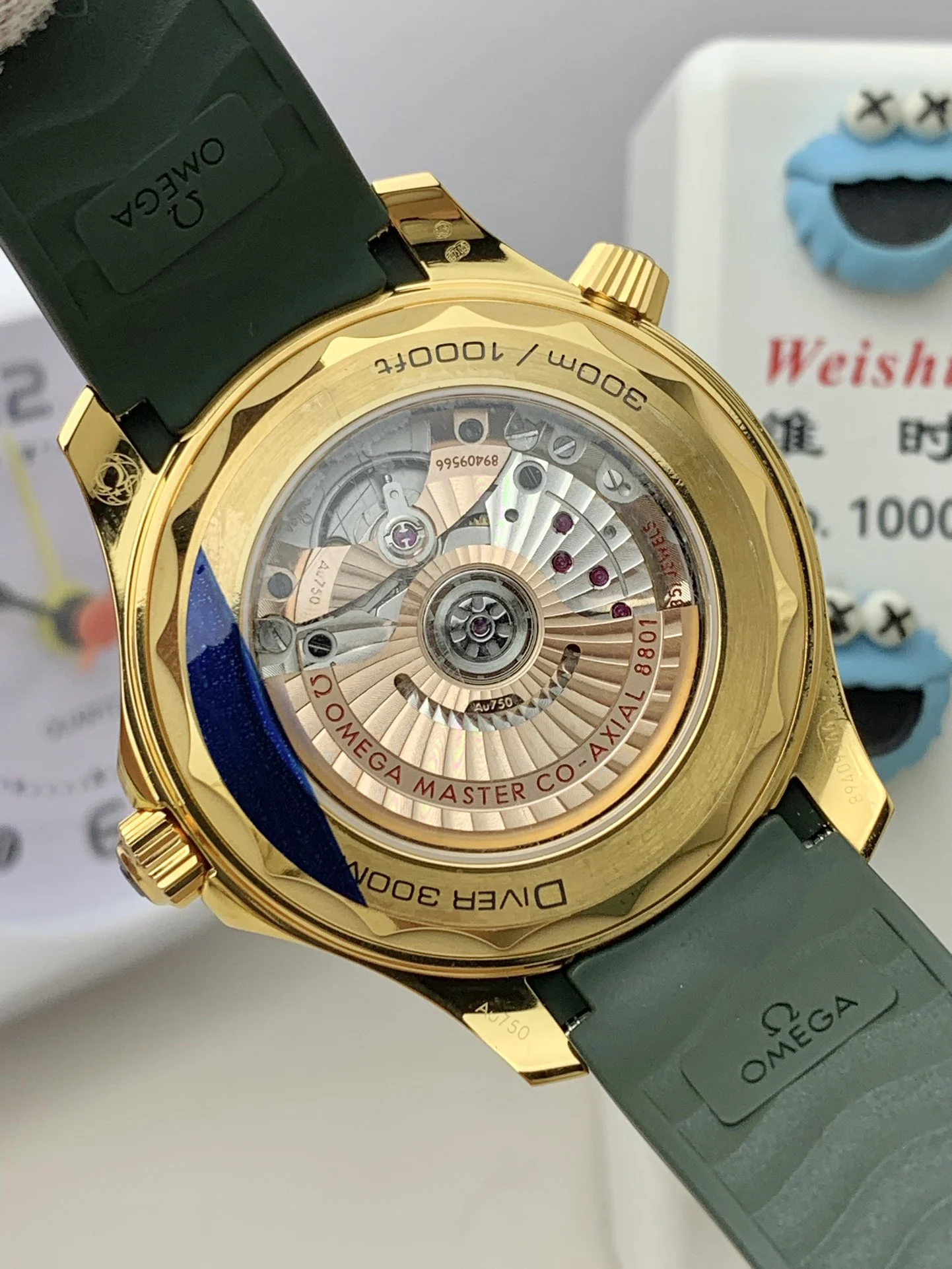 Rolex Daytona Green Dial 42mm — photographed off the sweep