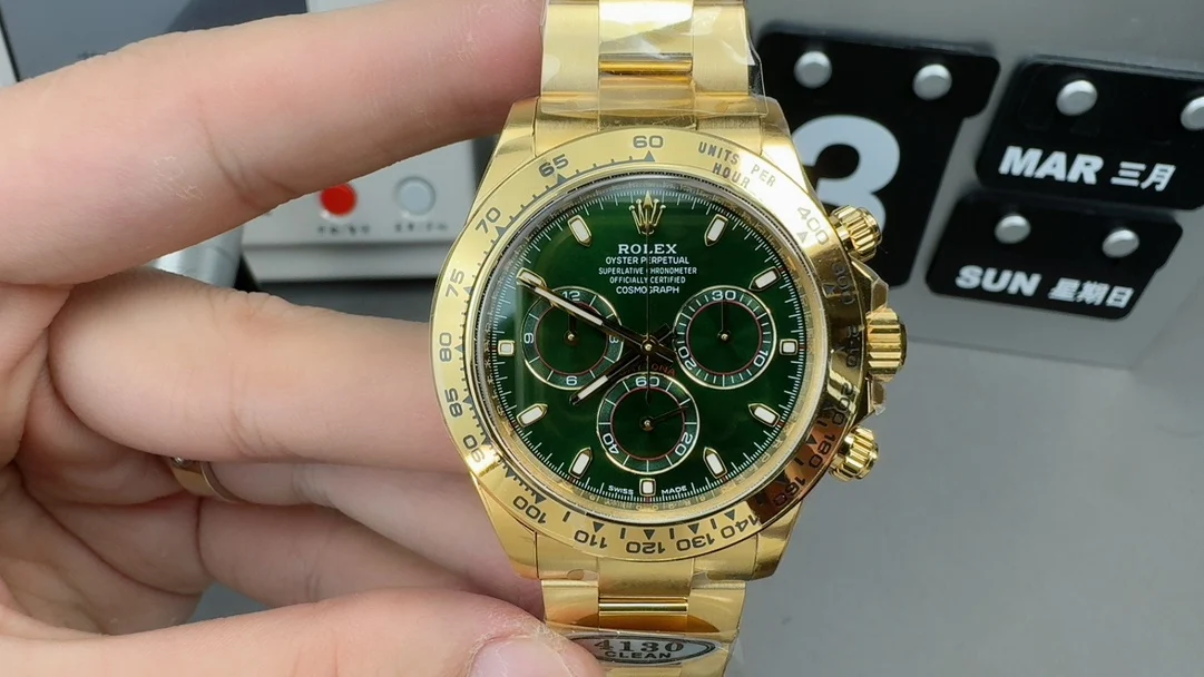 Rolex Daytona Green Dial — photographed off the sweep