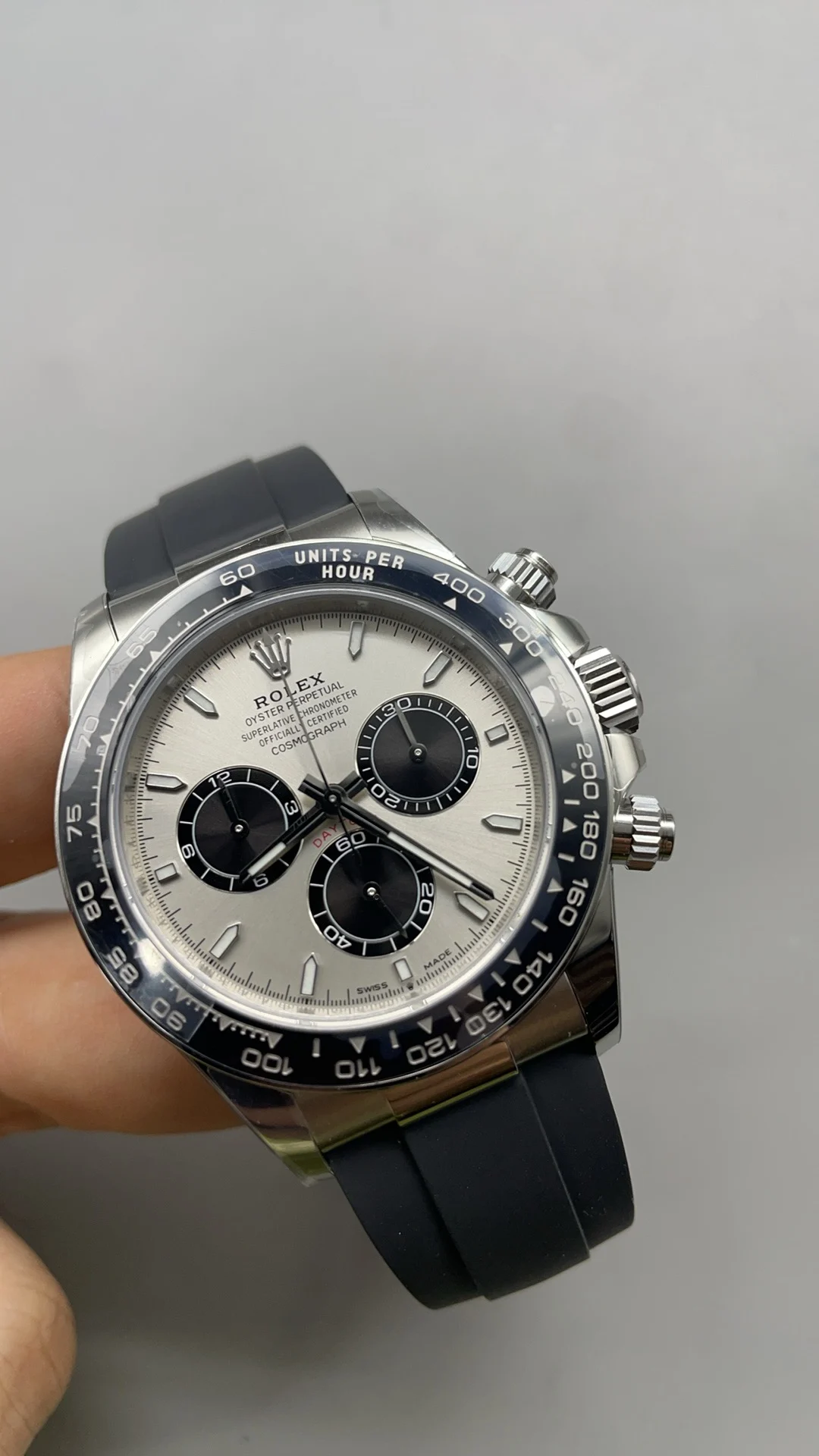 Rolex Daytona Grey Dial — photographed off the sweep