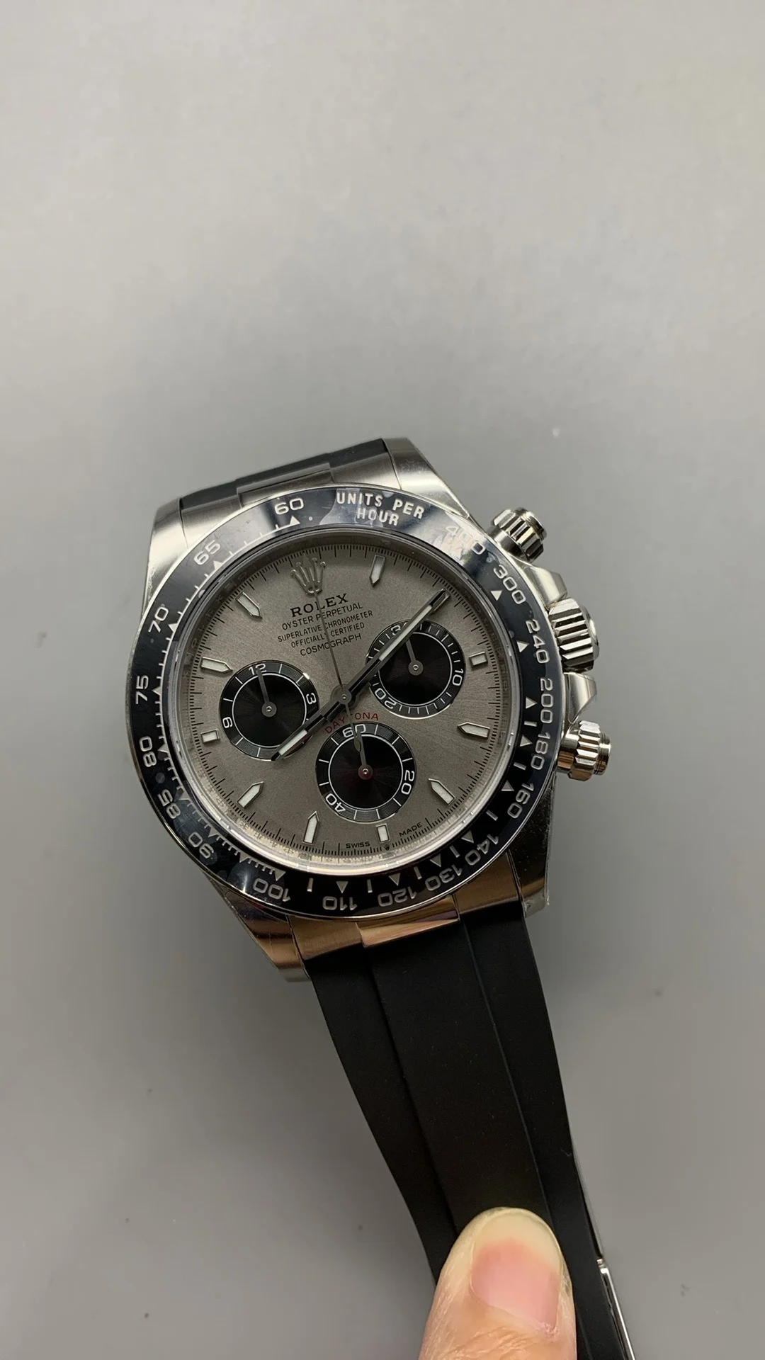 Rolex Daytona Grey Dial — photographed off the sweep