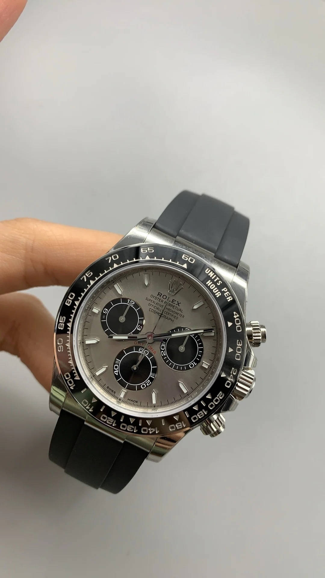 Rolex Daytona Grey Dial — photographed off the sweep