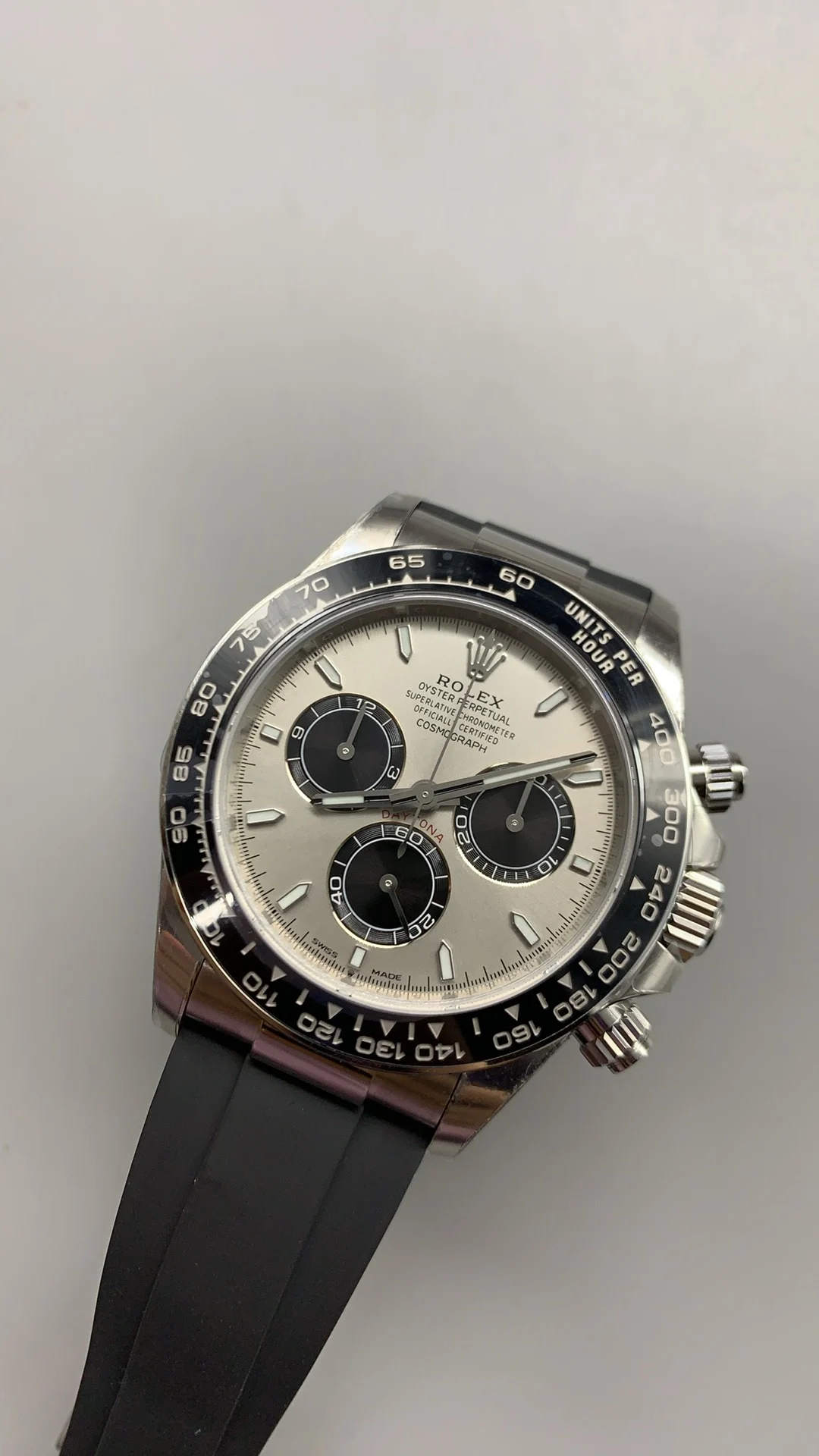 Rolex Daytona Grey Dial — photographed off the sweep