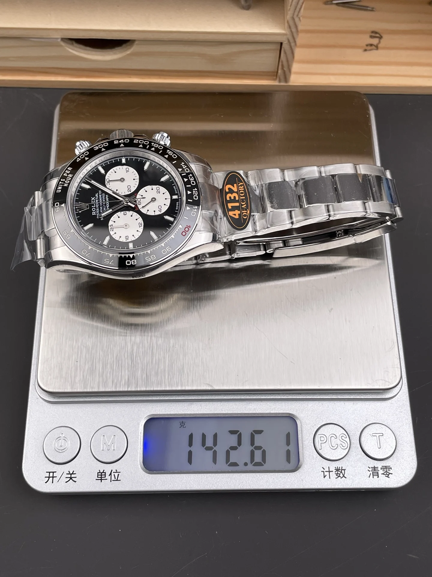 Rolex Daytona Le Mans 40mm — photographed off the sweep