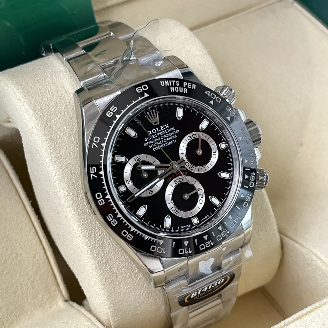Rolex Daytona Platinum Black Dial 116500 40mm — photographed off the sweep