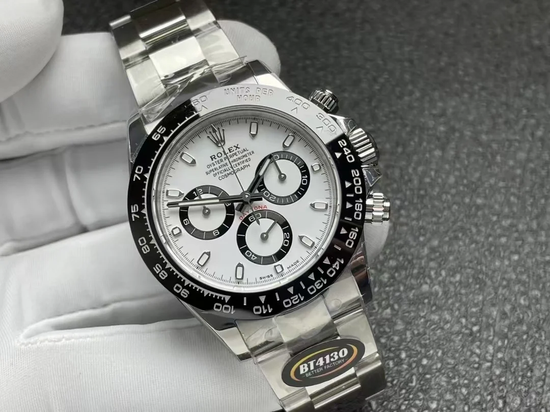 Rolex Daytona Platinum Black Dial 116500 40mm — photographed off the sweep