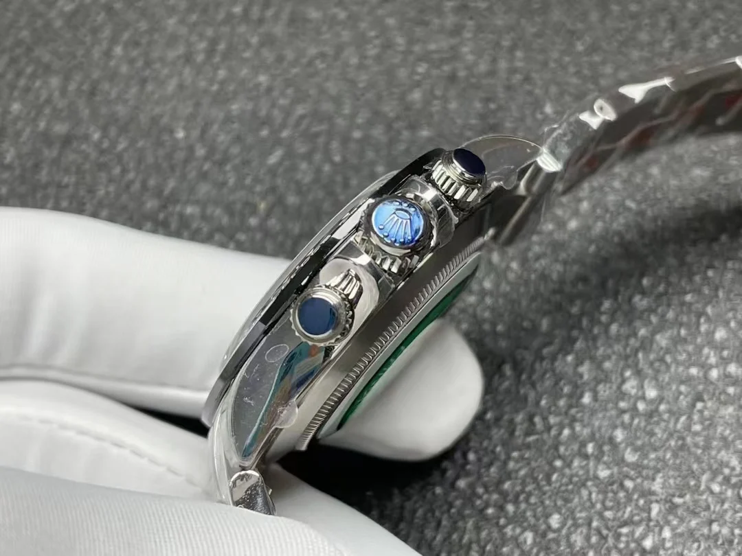 Rolex Daytona Platinum Black Dial 116500 40mm — photographed off the sweep