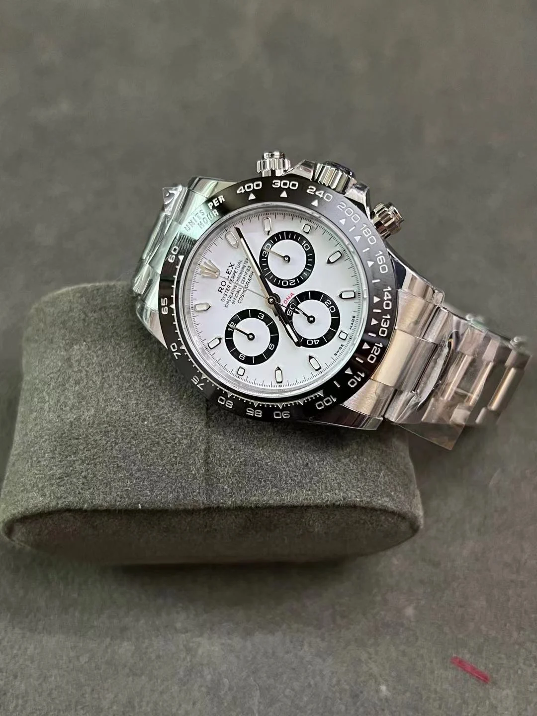 Rolex Daytona Platinum Black Dial 116500 40mm — photographed off the sweep