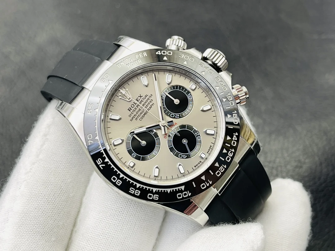 Rolex Daytona Platinum Black Dial 116500 40mm — photographed off the sweep