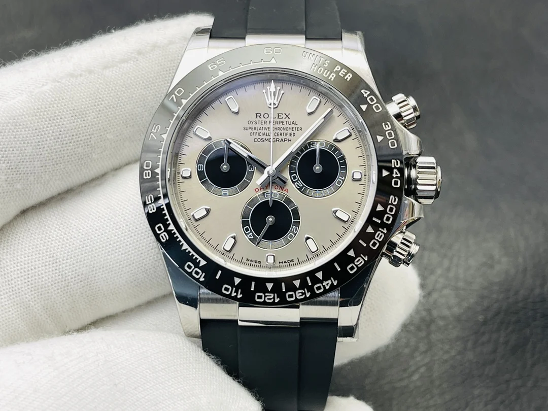 Rolex Daytona Platinum Black Dial 116500 40mm — photographed off the sweep