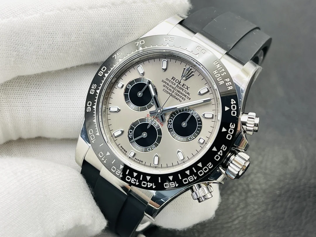 Rolex Daytona Platinum Black Dial 116500 40mm — photographed off the sweep