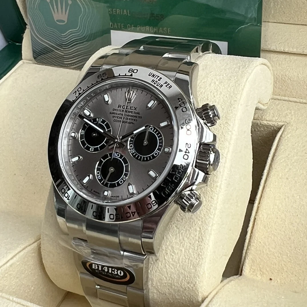 Rolex Daytona Platinum Grey Dial 40mm — photographed off the sweep