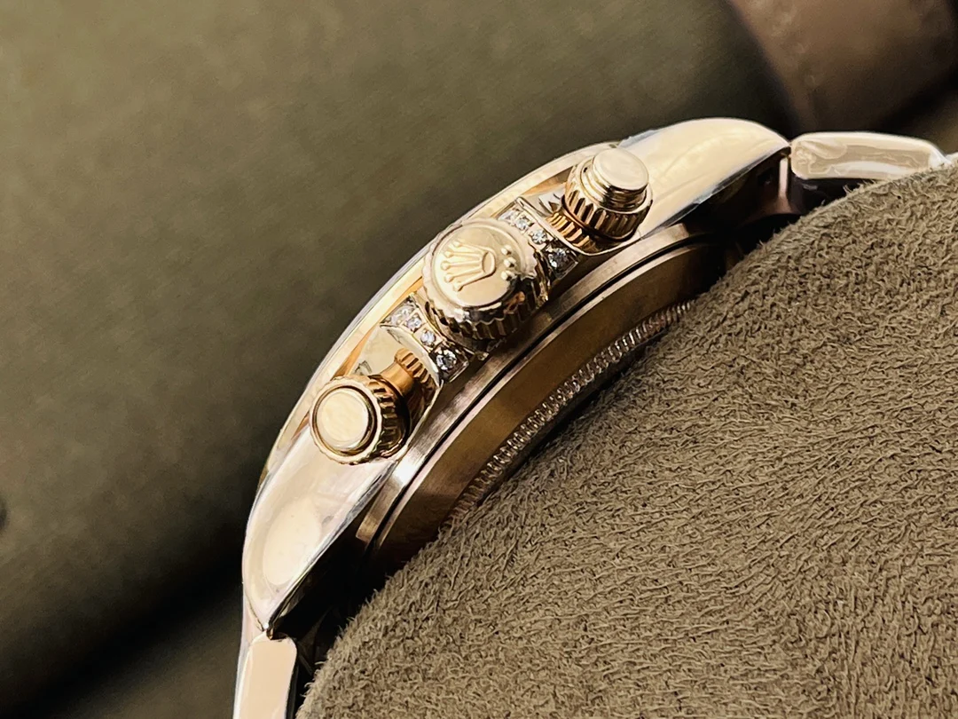 Rolex Daytona Rainbow Platinum — photographed off the sweep