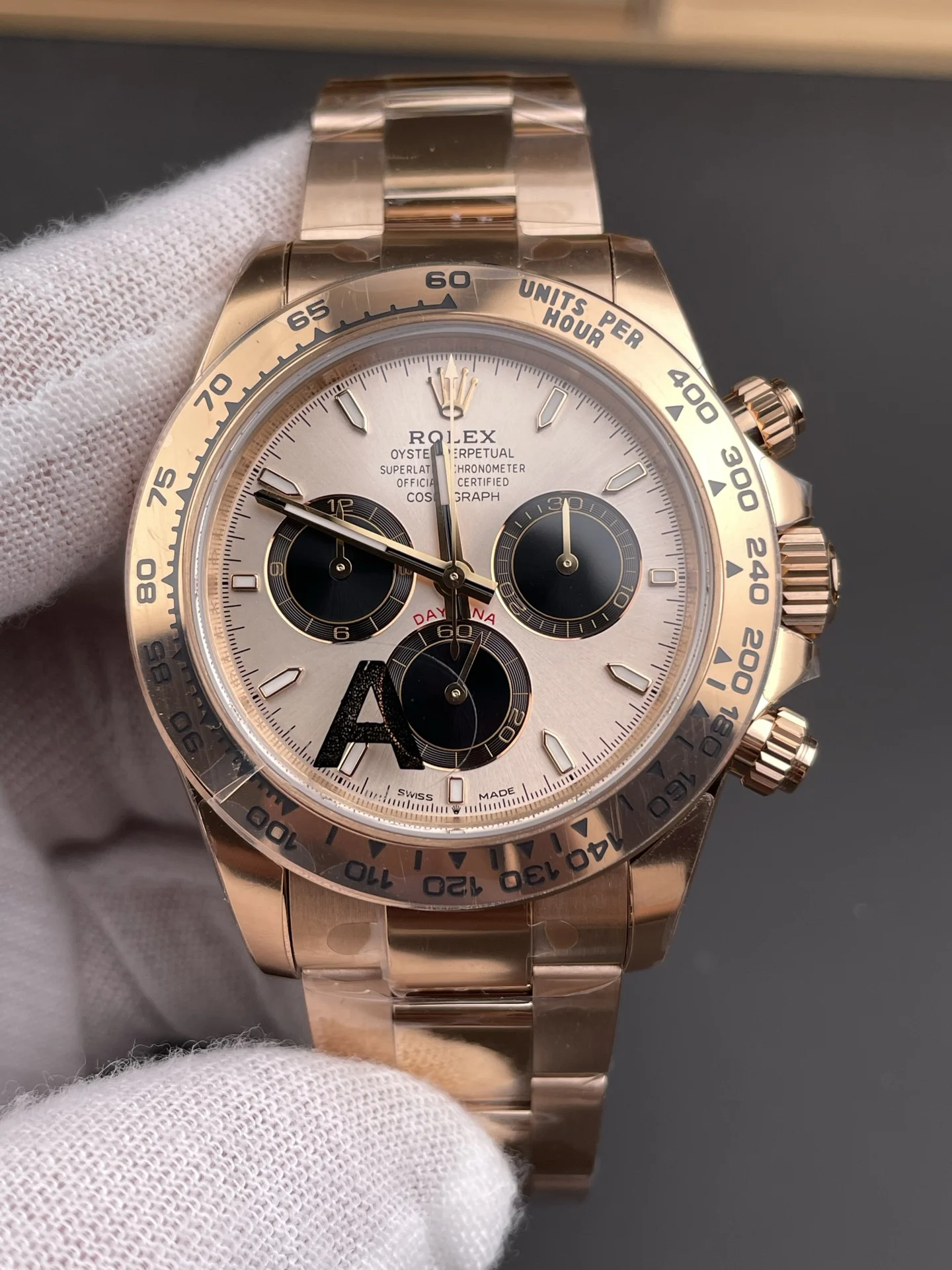 Rolex Daytona Rose Gold 40mm — photographed off the sweep