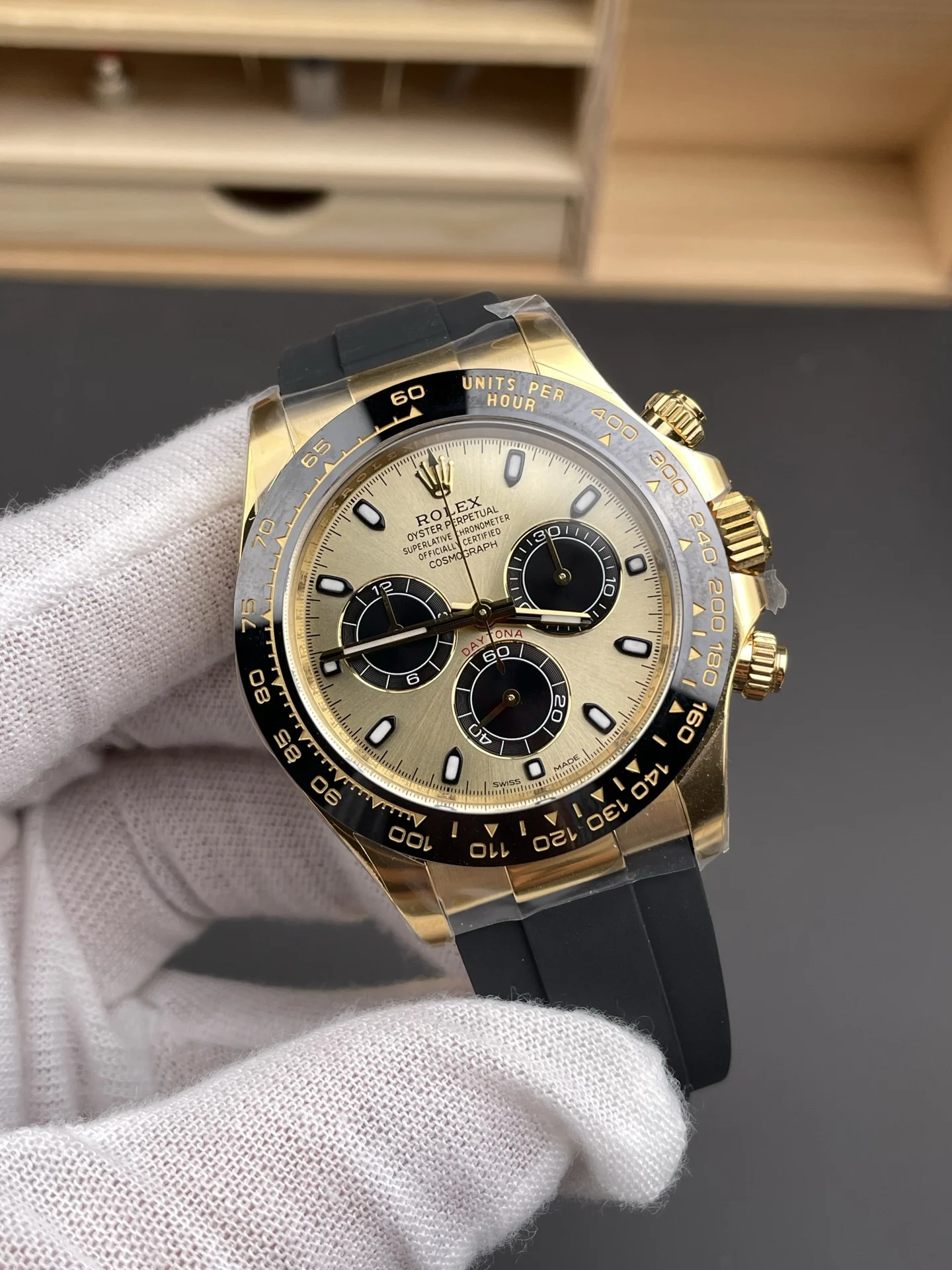 Rolex Daytona Shawn Yue 40mm — photographed off the sweep