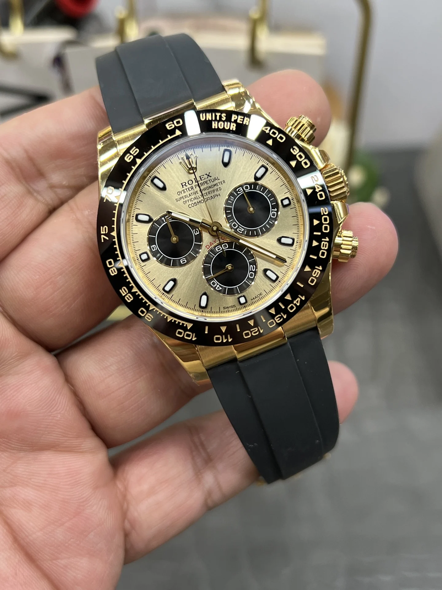 Rolex Daytona Shawn Yue 40mm — photographed off the sweep