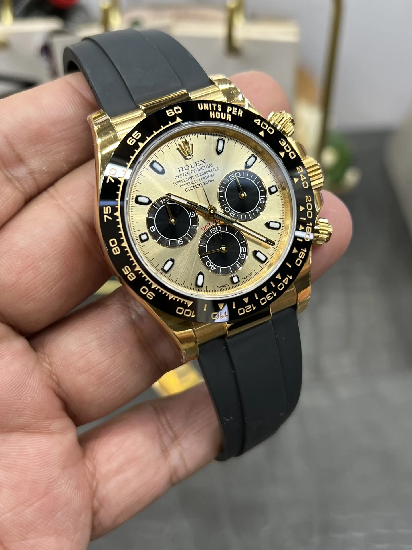 Rolex Daytona Shawn Yue 40mm — photographed off the sweep