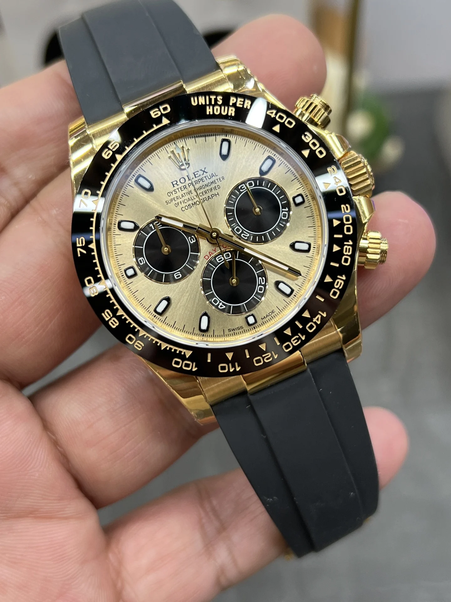 Rolex Daytona Shawn Yue 40mm — photographed off the sweep