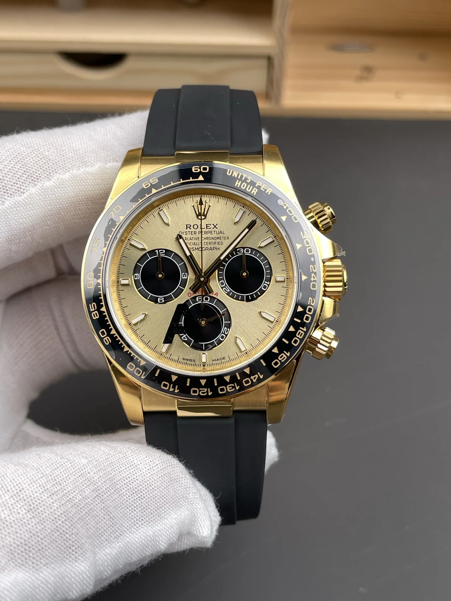 Rolex Daytona Shawn Yue 40mm — photographed off the sweep