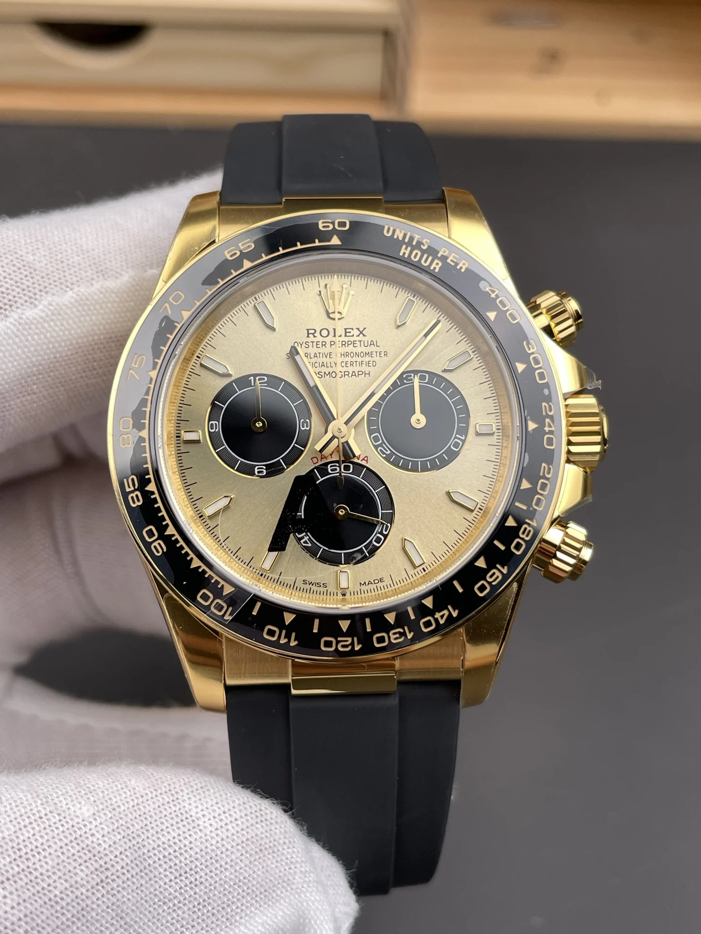 Rolex Daytona Shawn Yue 40mm — photographed off the sweep