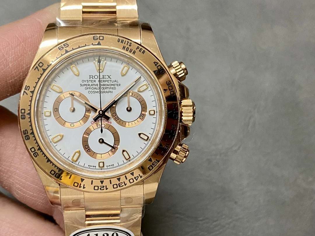 Rolex Daytona Steel 40mm — photographed off the sweep