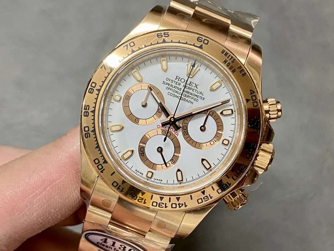 Rolex Daytona Steel 40mm — photographed off the sweep