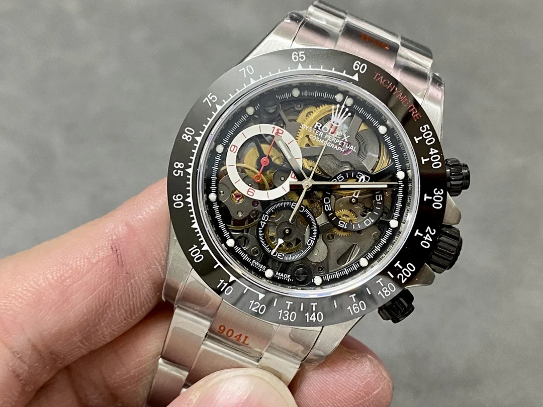 Rolex Daytona Steel 40mm — photographed off the sweep
