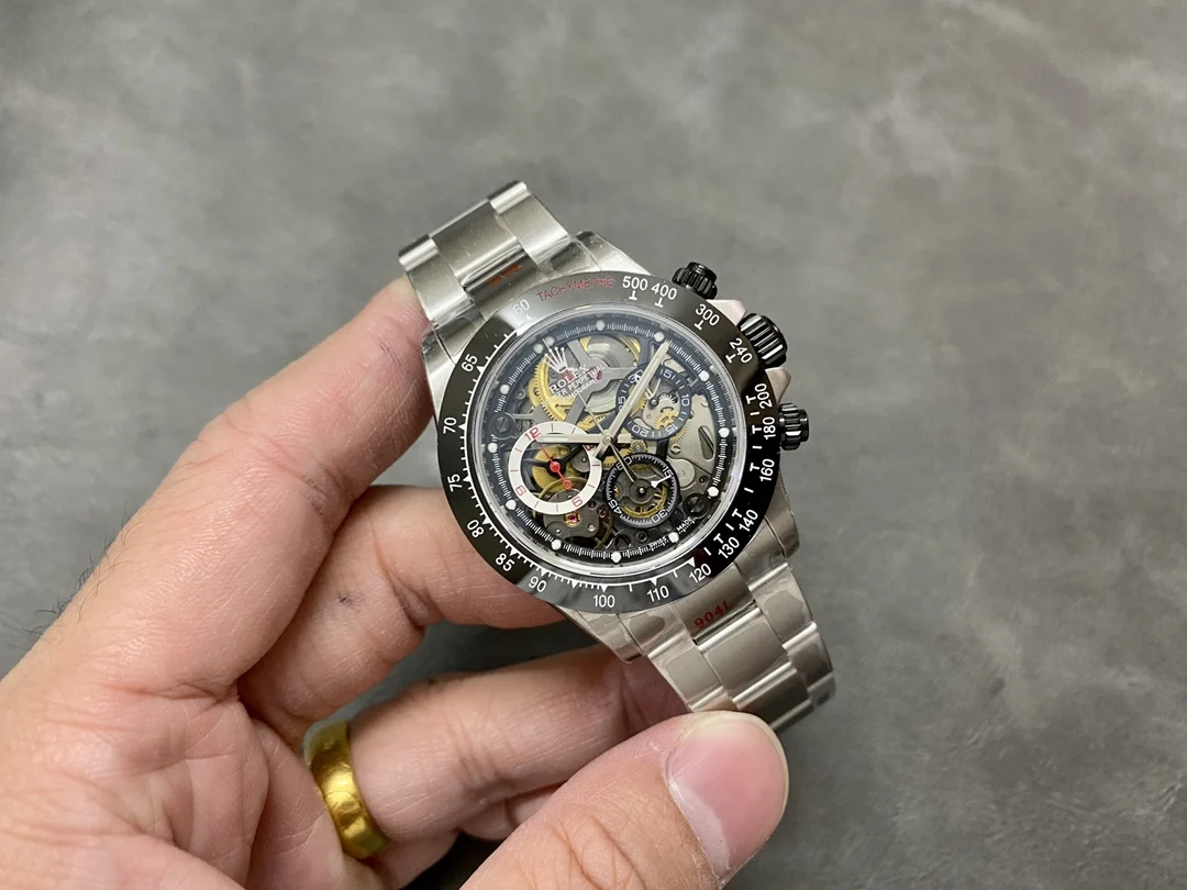 Rolex Daytona Steel 40mm — photographed off the sweep