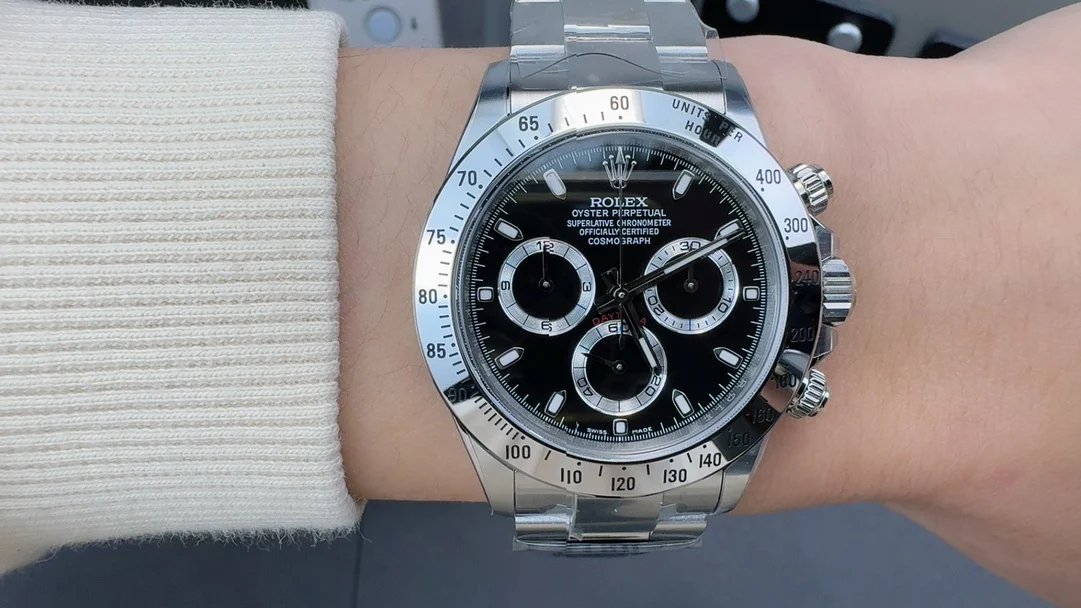 Rolex Daytona Steel Black Dial — photographed off the sweep