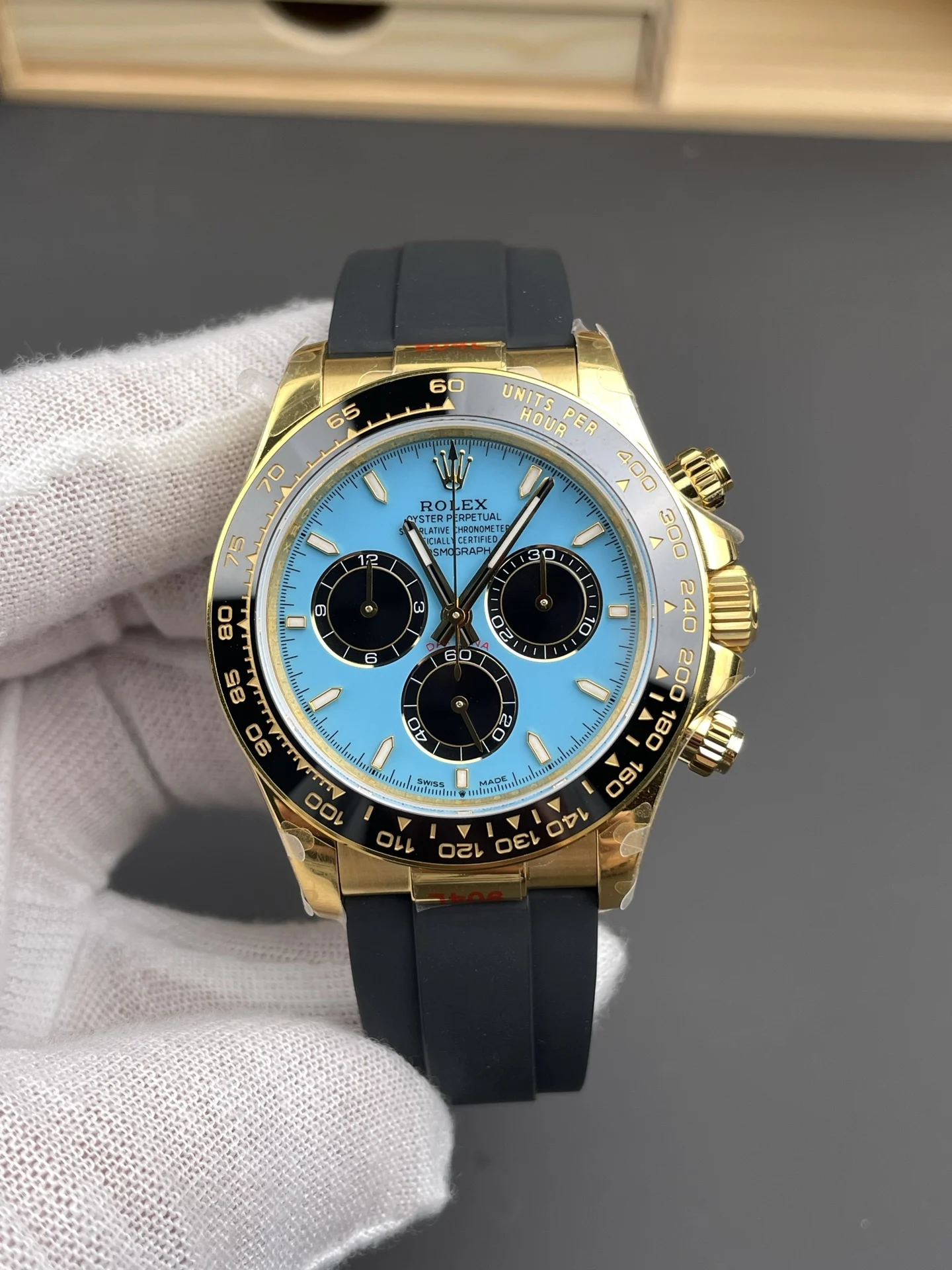 Rolex Daytona Tiffany Blue Dial 40mm — photographed off the sweep