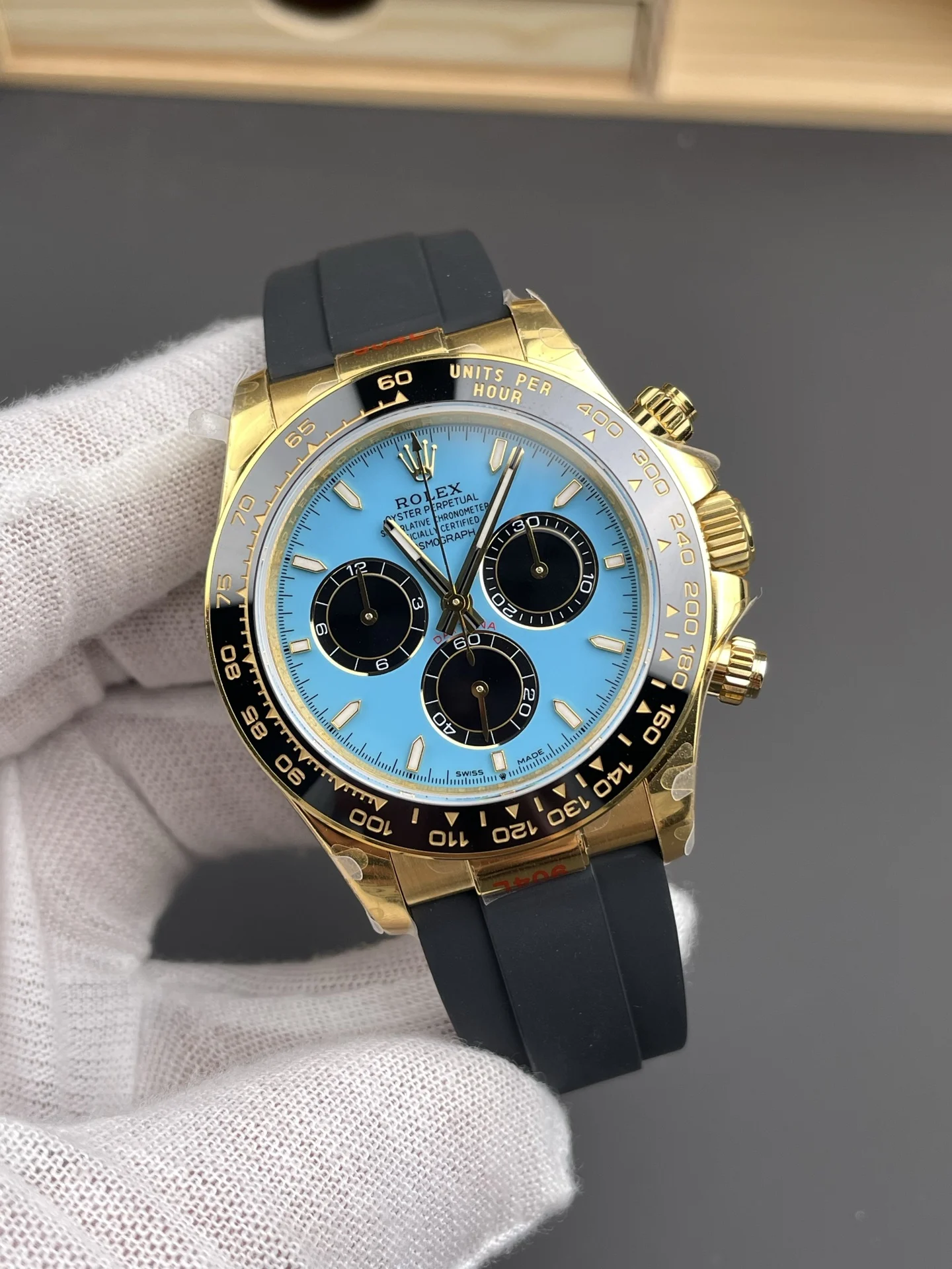 Rolex Daytona Tiffany Blue Dial 40mm — photographed off the sweep