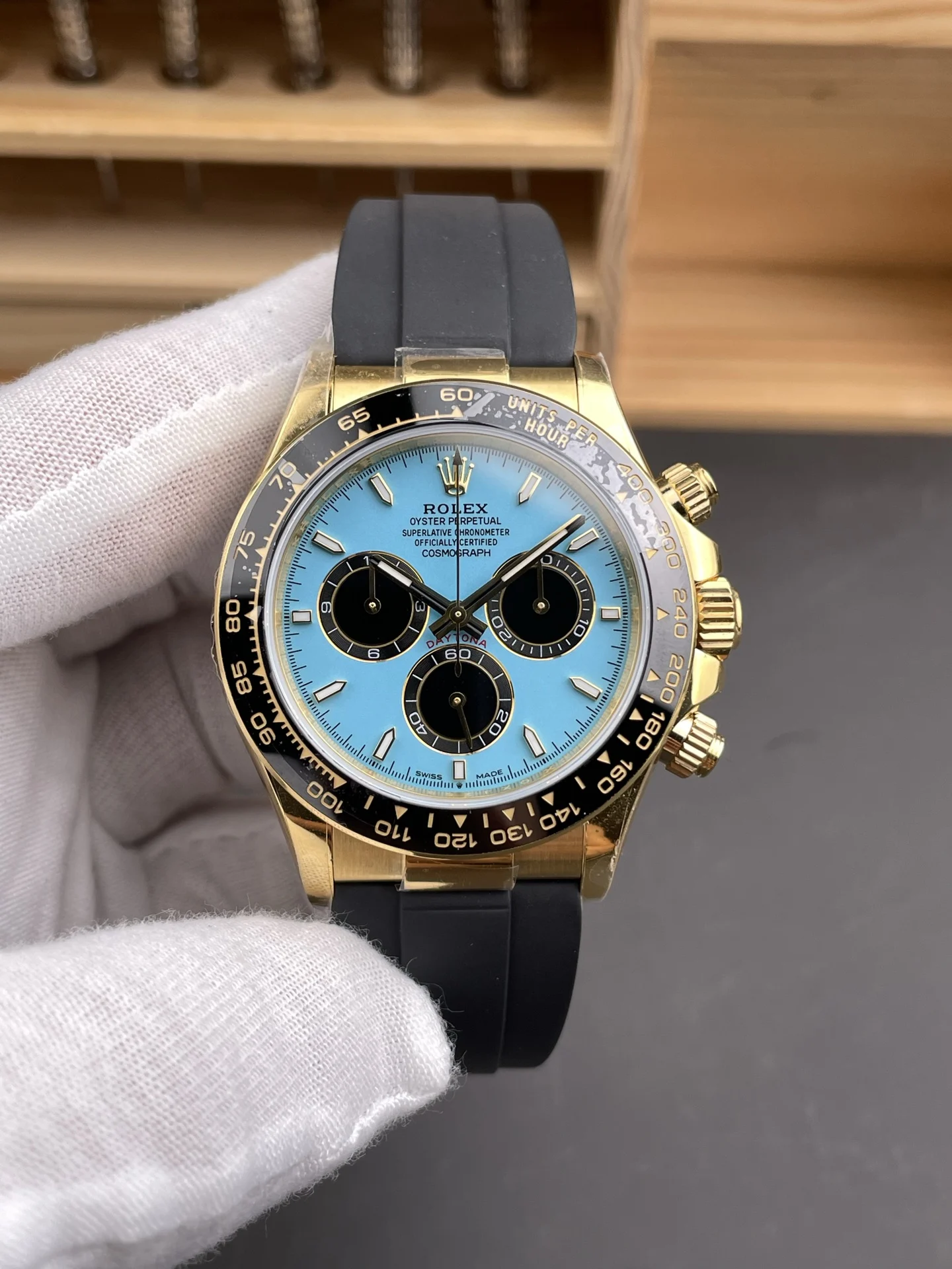 Rolex Daytona Tiffany Blue Dial 40mm — photographed off the sweep