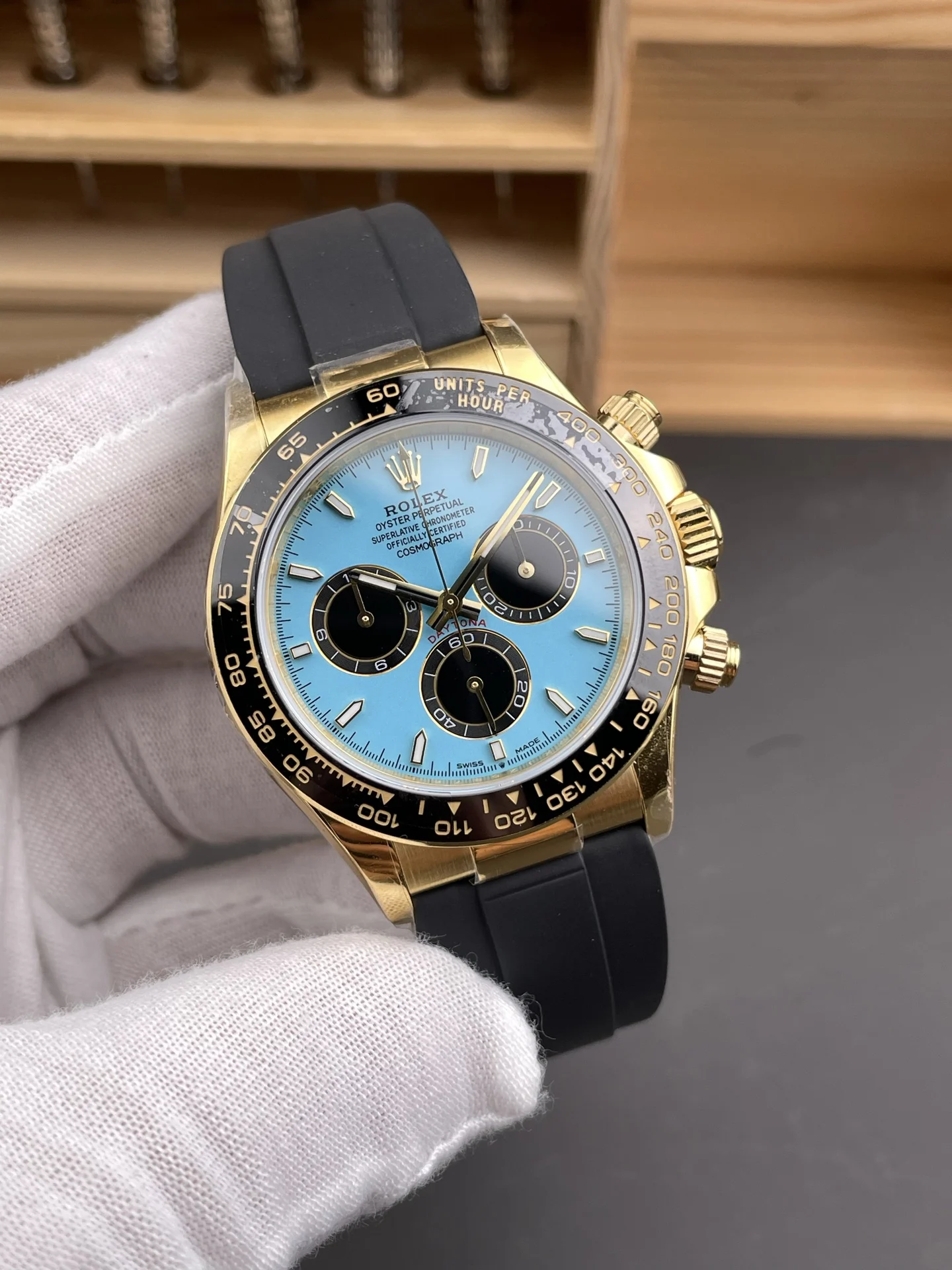 Rolex Daytona Tiffany Blue Dial 40mm — photographed off the sweep
