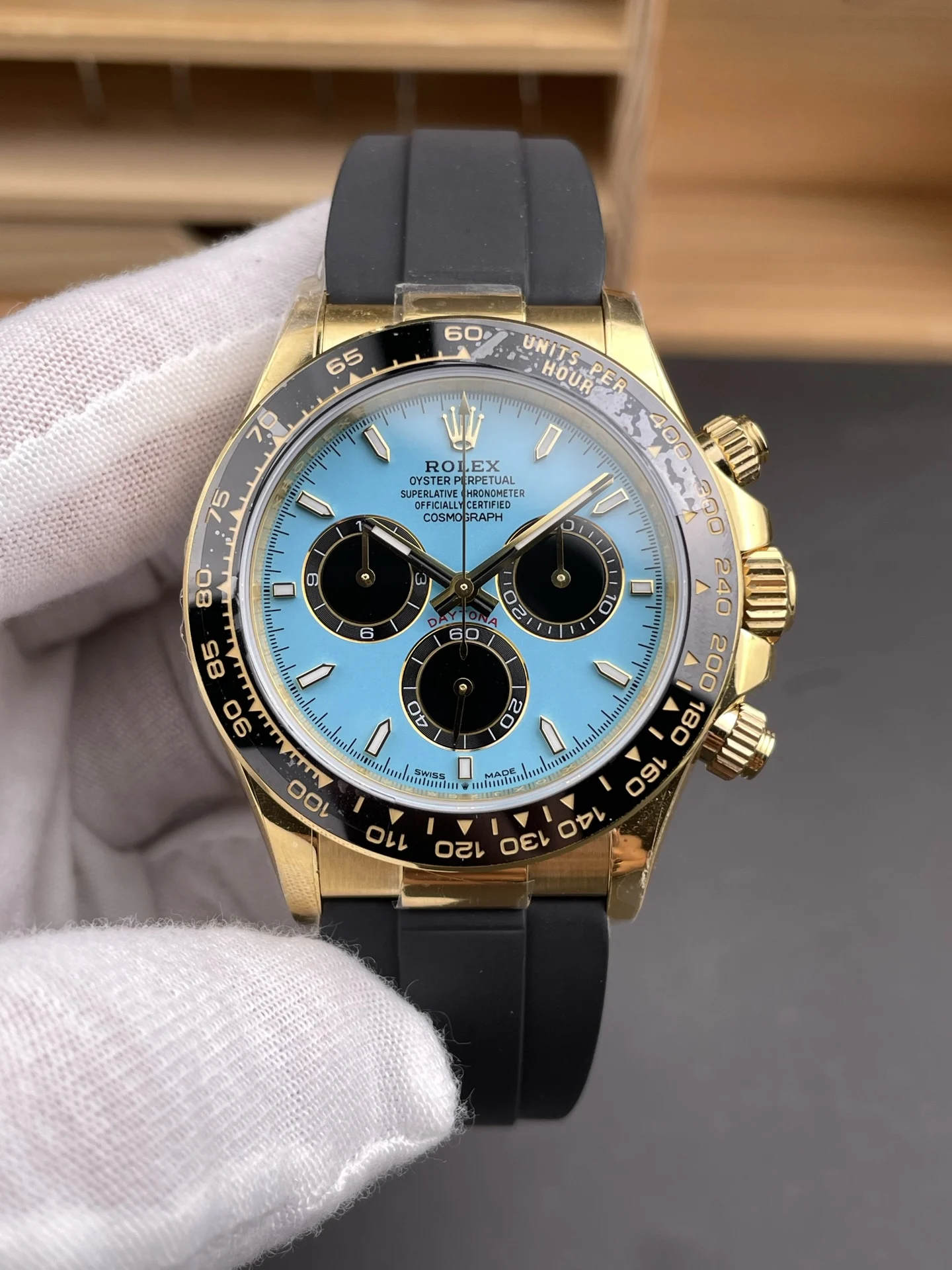 Rolex Daytona Tiffany Blue Dial 40mm — photographed off the sweep