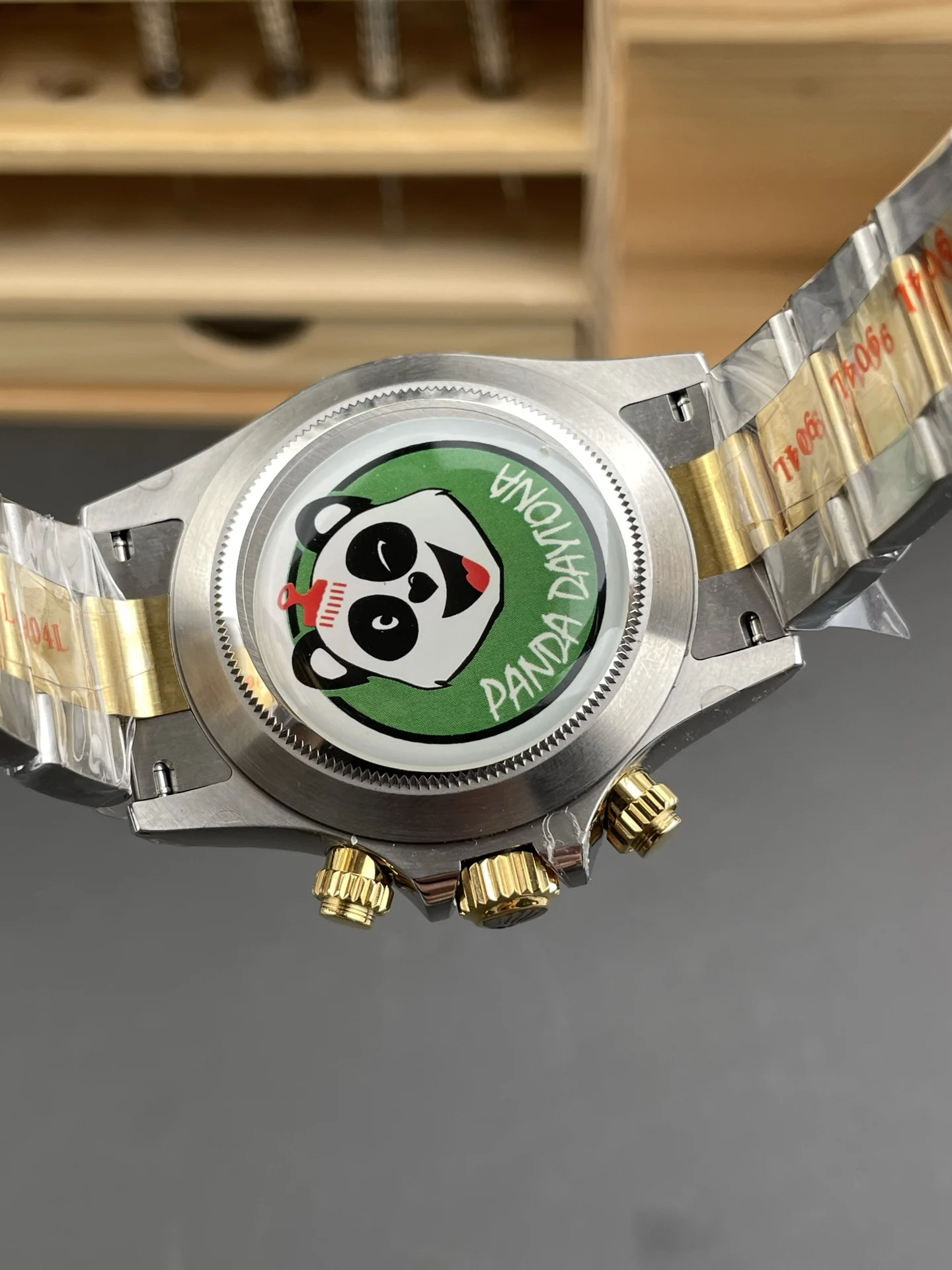 Rolex Daytona Two-Tone 40mm — photographed off the sweep