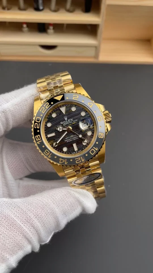 Rolex GMT-Master II 40mm