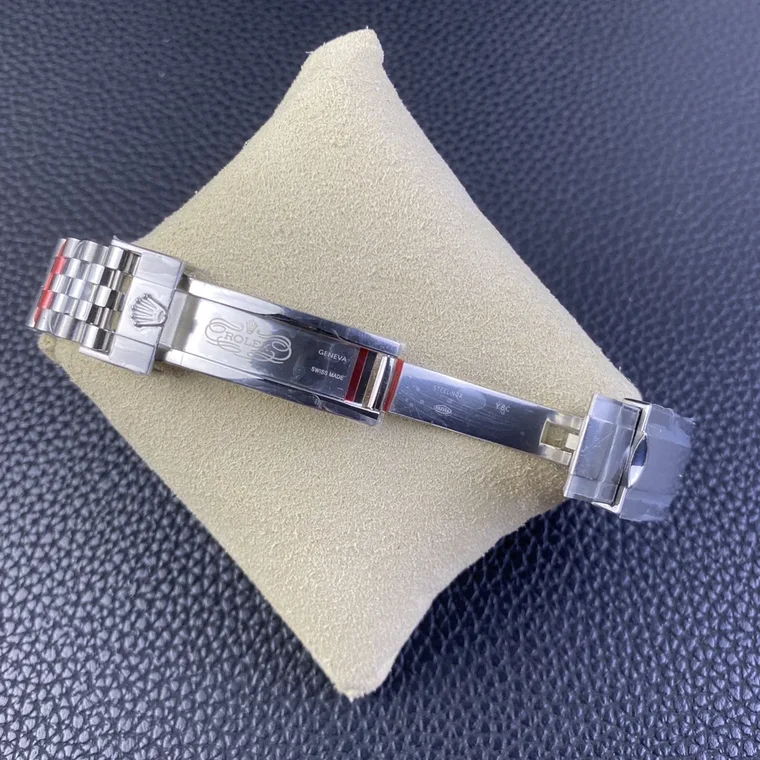 Rolex GMT-Master Steel Red Dial