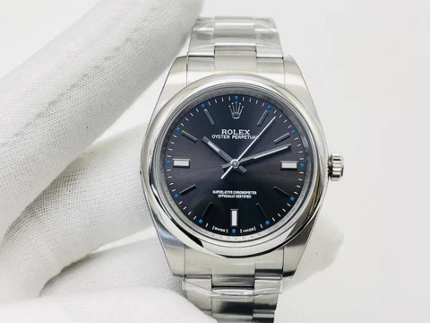 Rolex Oyster Perpetual 114300