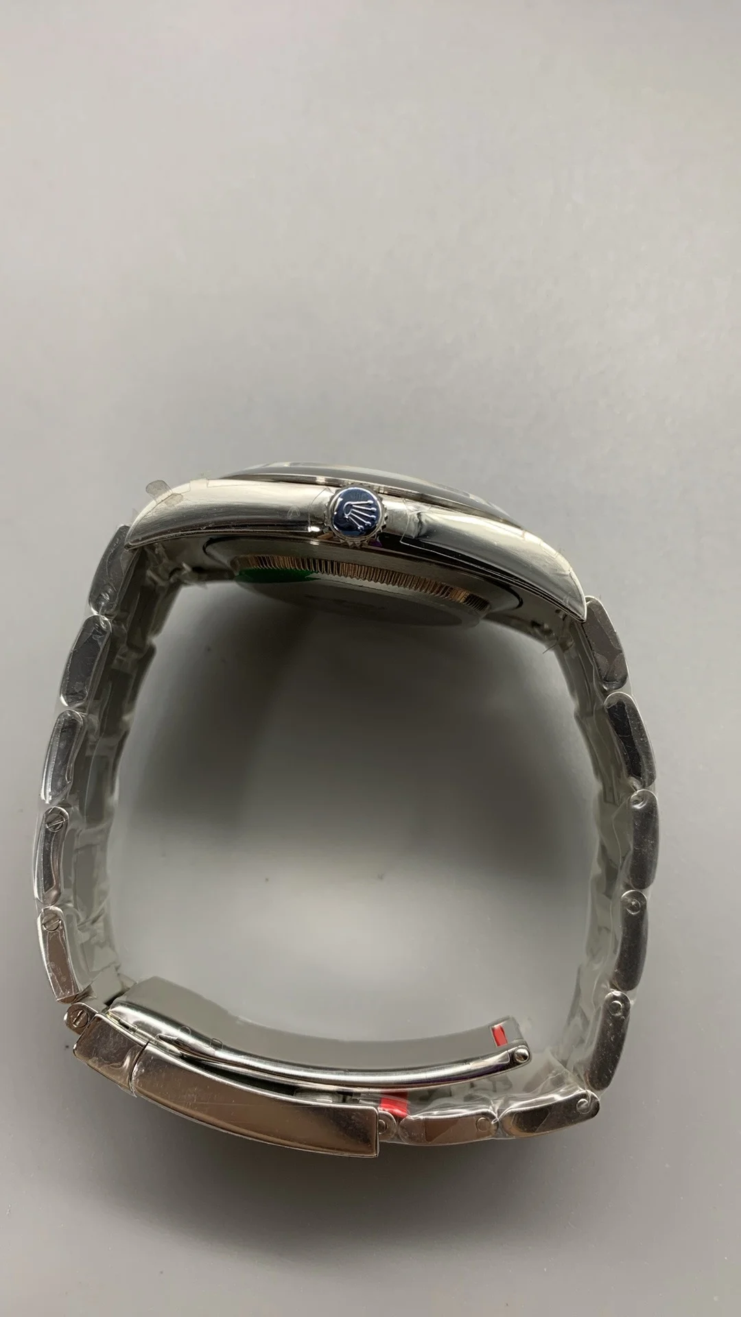 Rolex Oyster Perpetual 39mm — photographed off the sweep