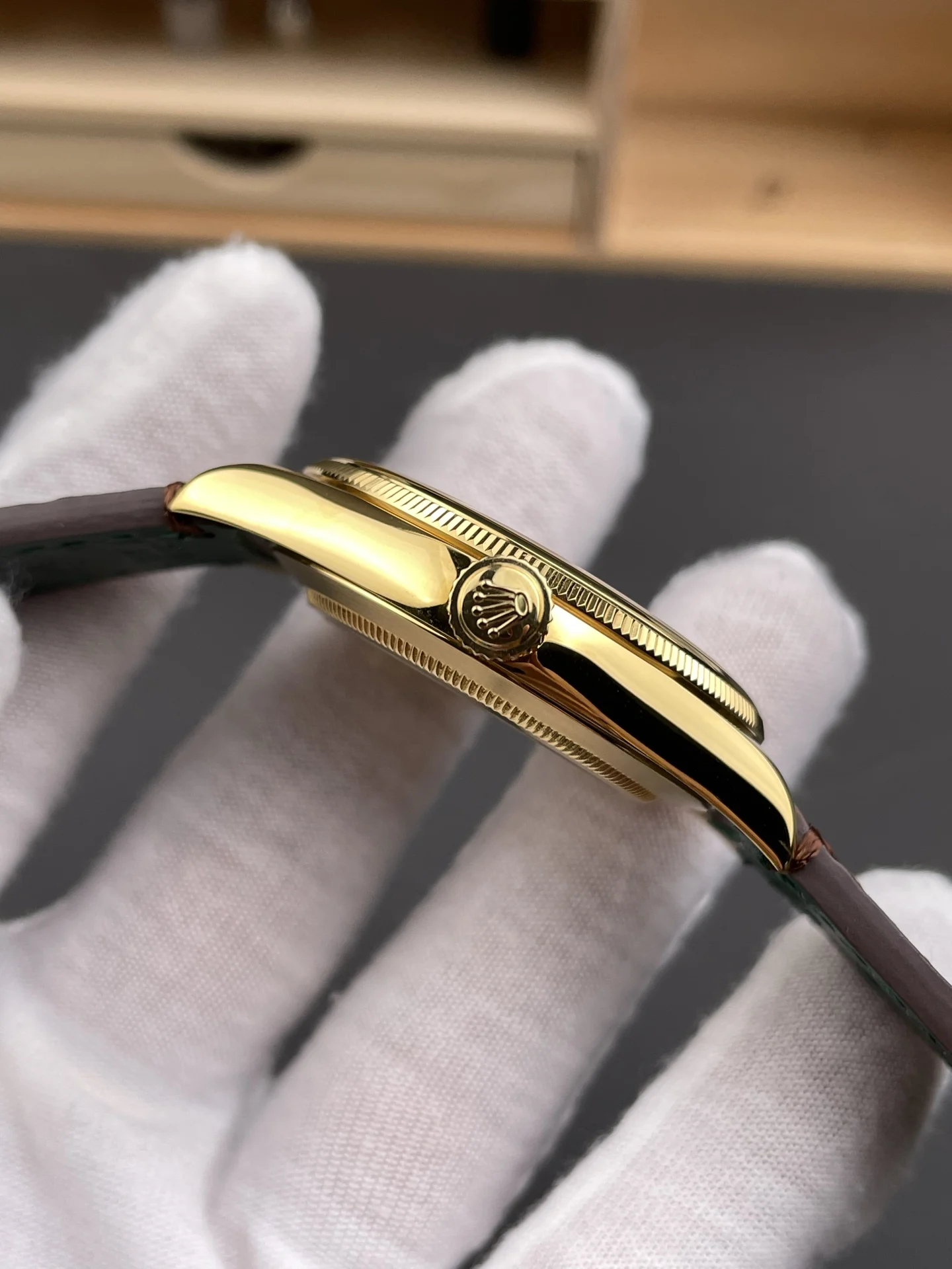Rolex Oyster Perpetual 39mm — photographed off the sweep
