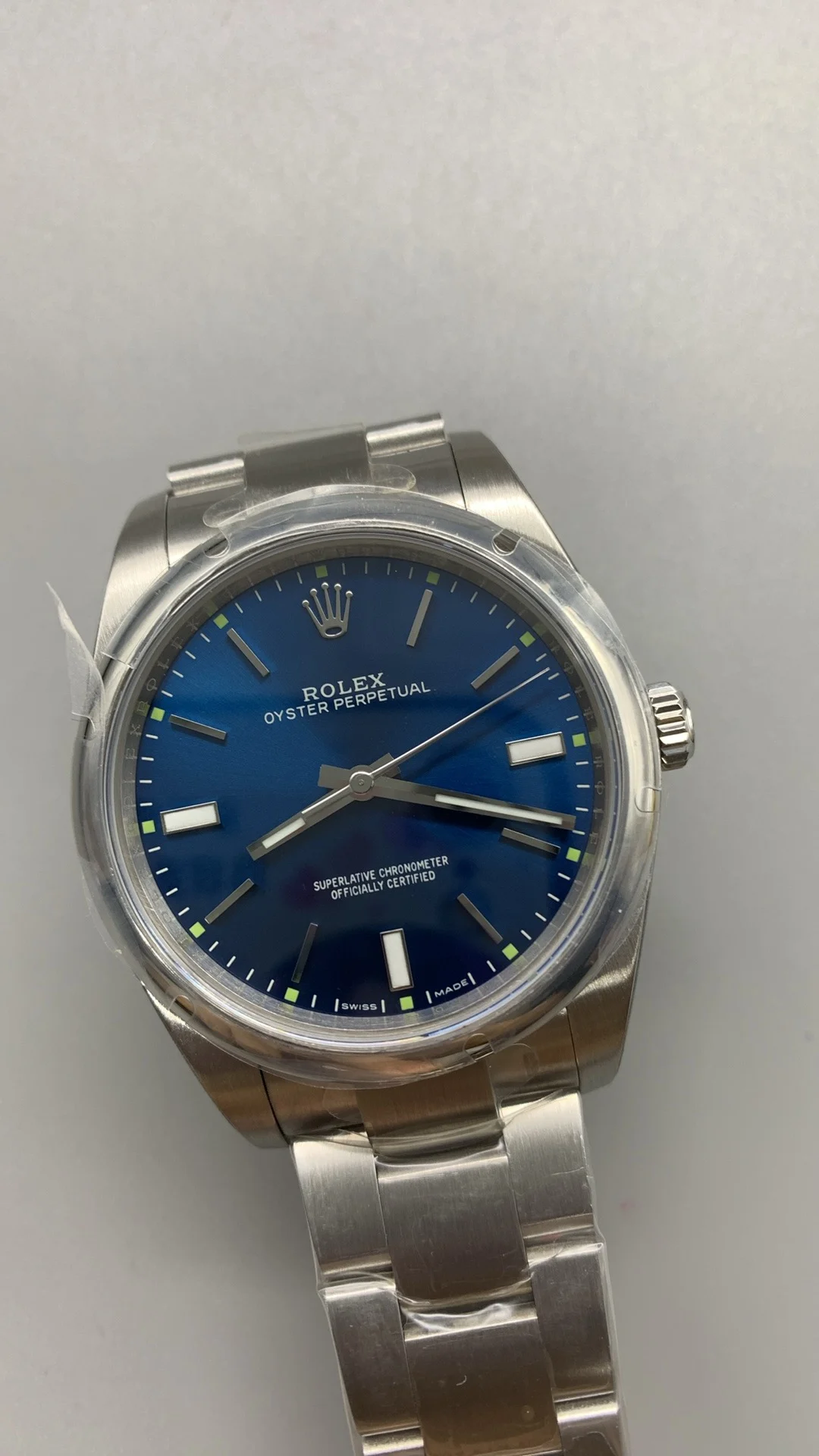 Rolex Oyster Perpetual 39mm — photographed off the sweep
