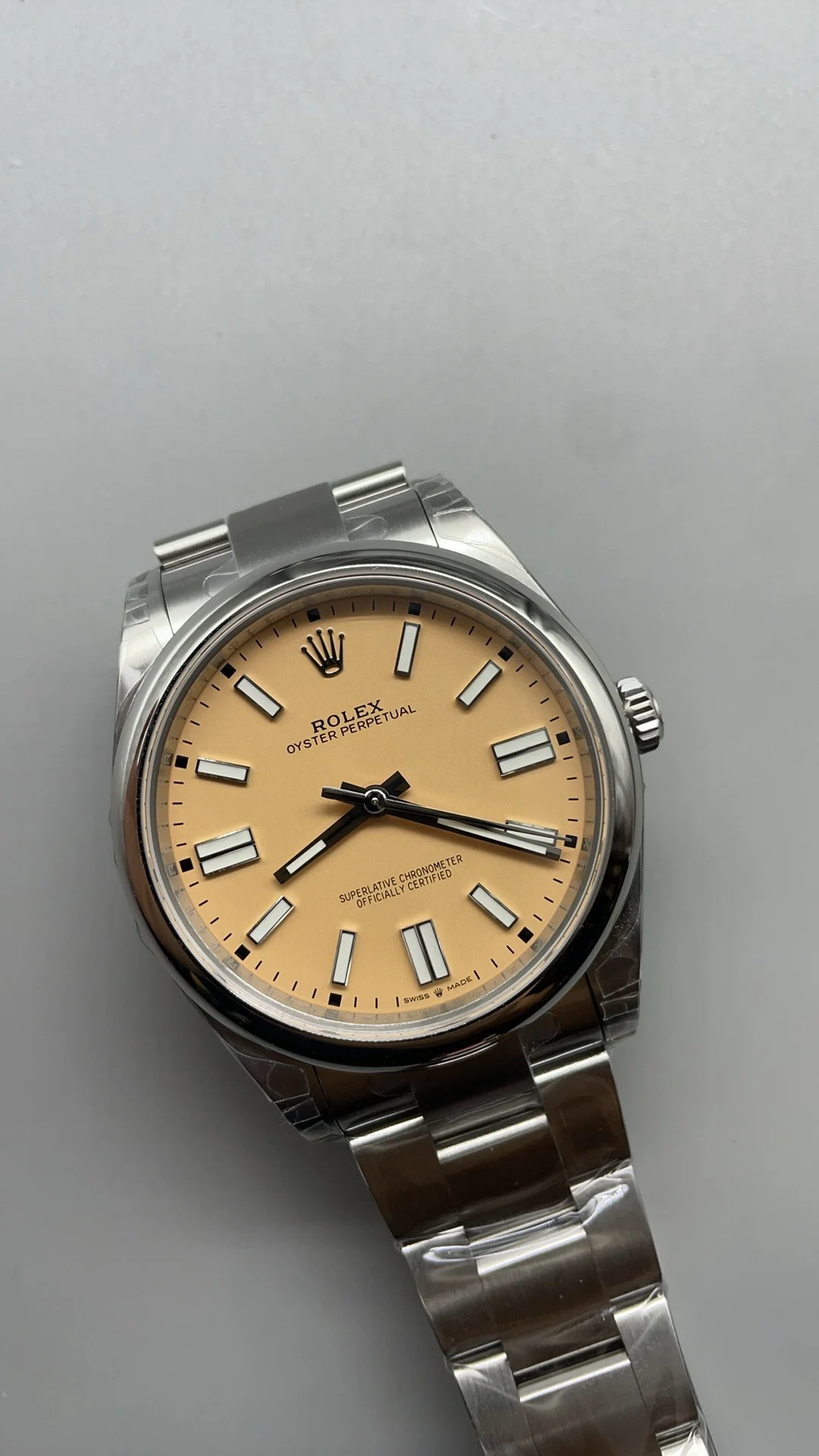 Rolex Oyster Perpetual 41mm — photographed off the sweep
